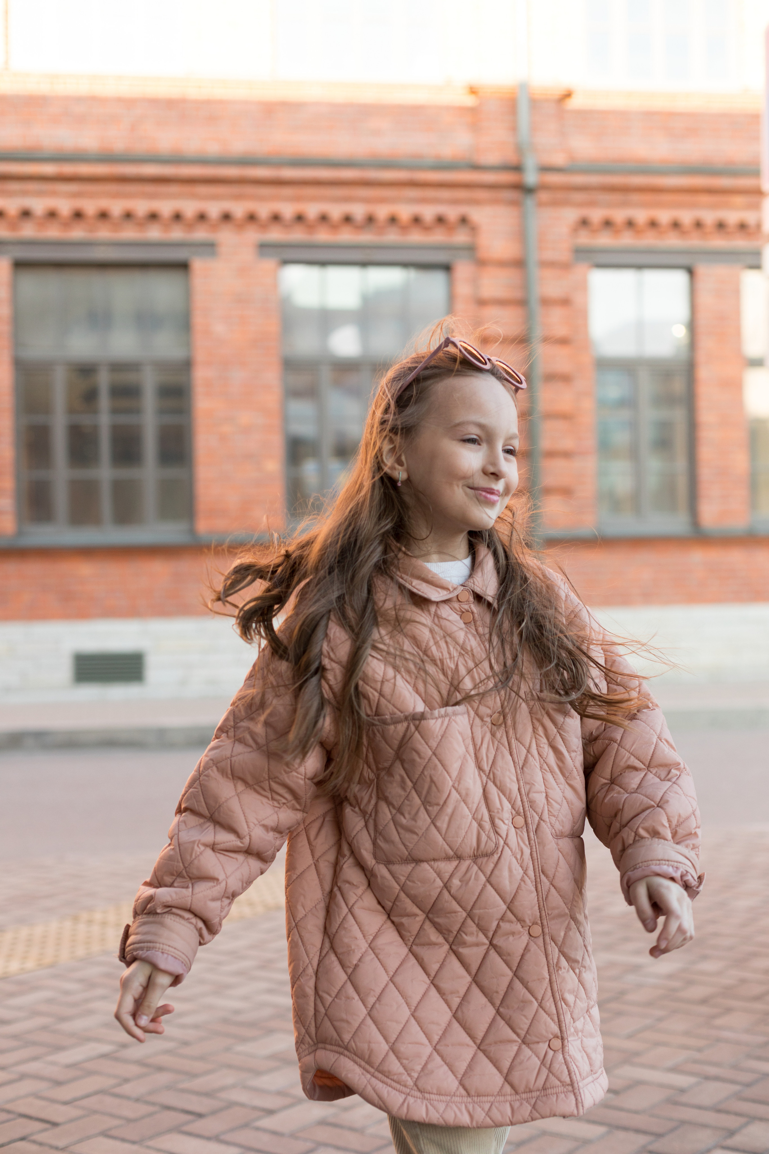 Летняя фотопрогулка мамы и дочки на Васильевском острове. Детский и контент фотограф Надя Волкова Санкт-Петербург