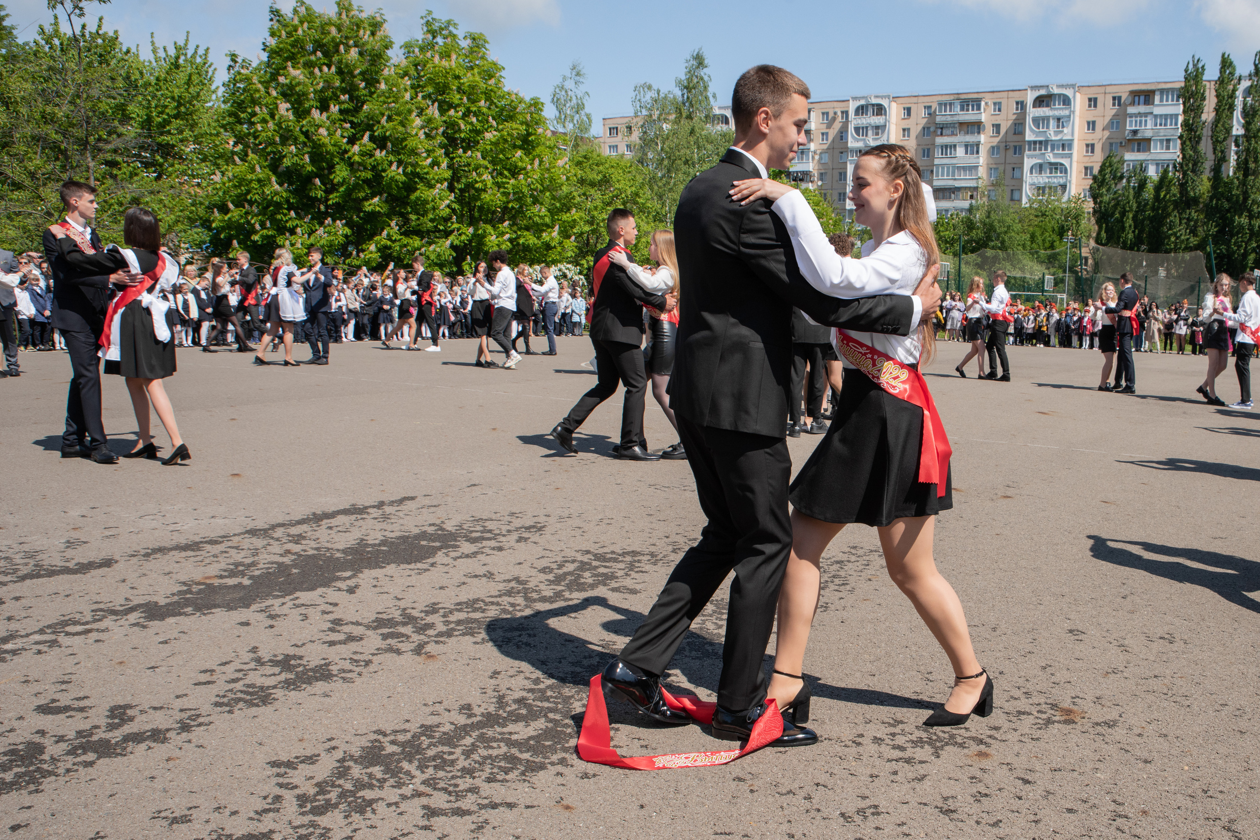 Последний звонок 11б. Свадебный и семейный фотограф в Ставрополе Евгения Кузьмичева