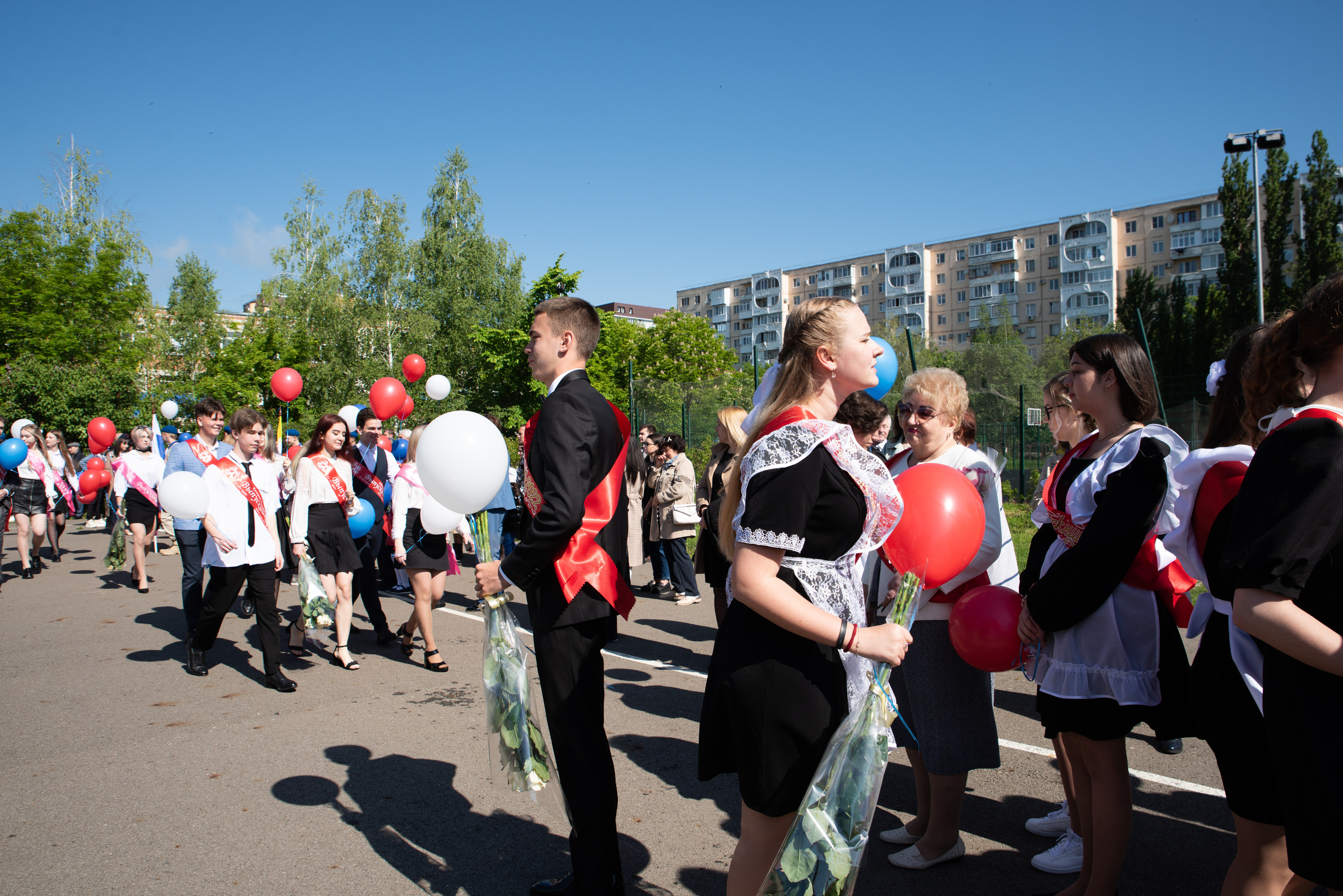 Последний звонок 11б. Свадебный и семейный фотограф в Ставрополе Евгения Кузьмичева