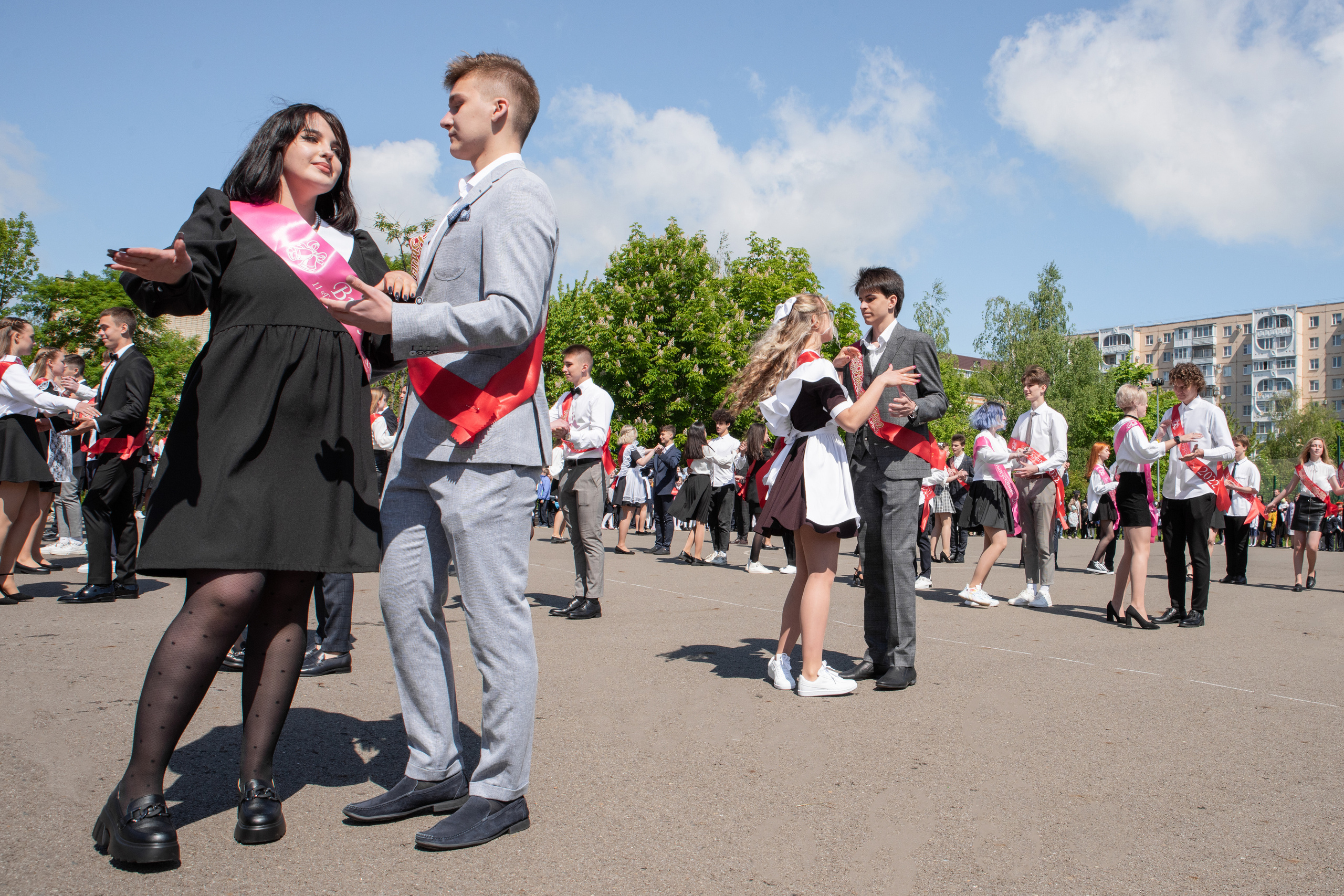Последний звонок 11б. Свадебный и семейный фотограф в Ставрополе Евгения Кузьмичева