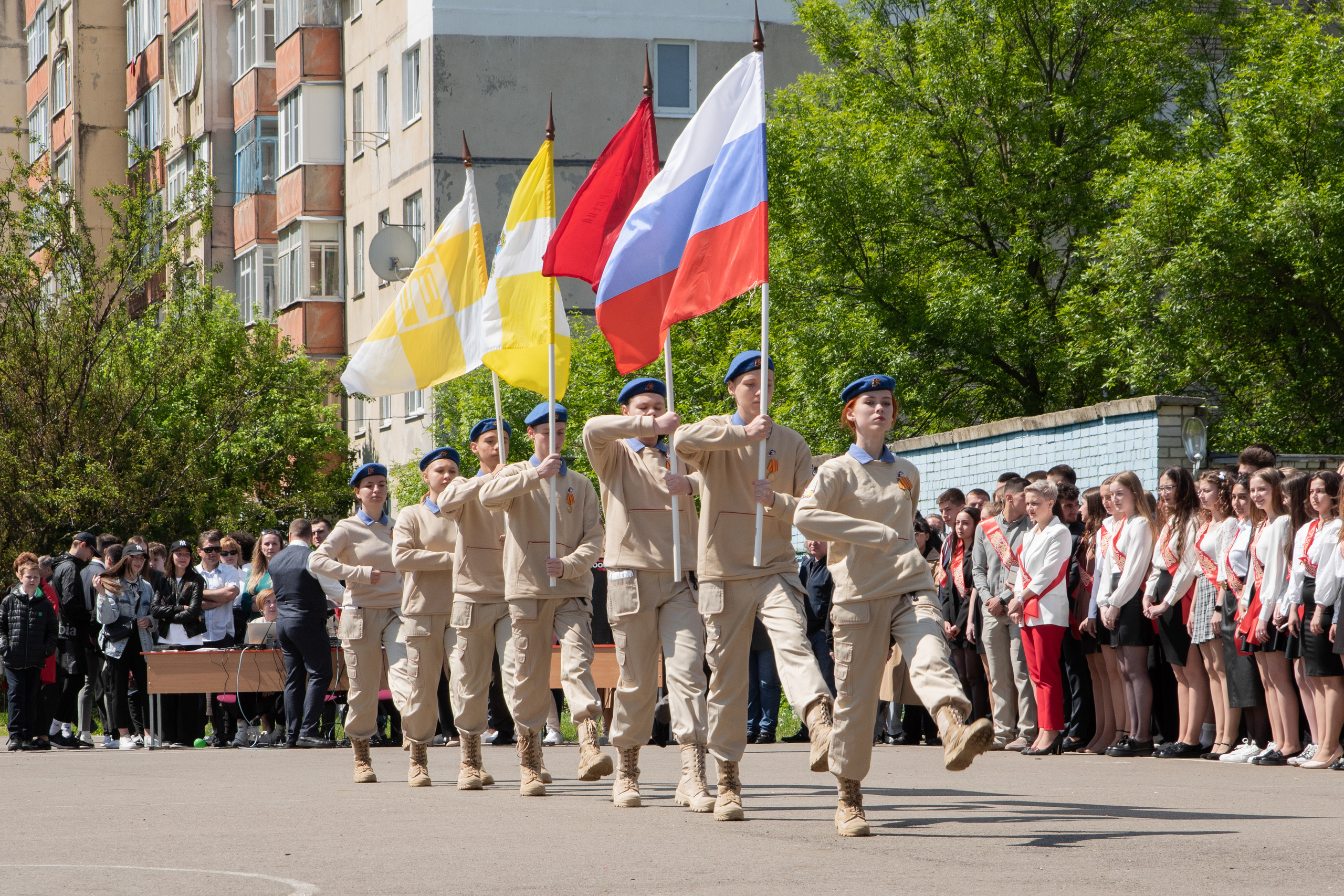 Последний звонок 11б. Свадебный и семейный фотограф в Ставрополе Евгения Кузьмичева