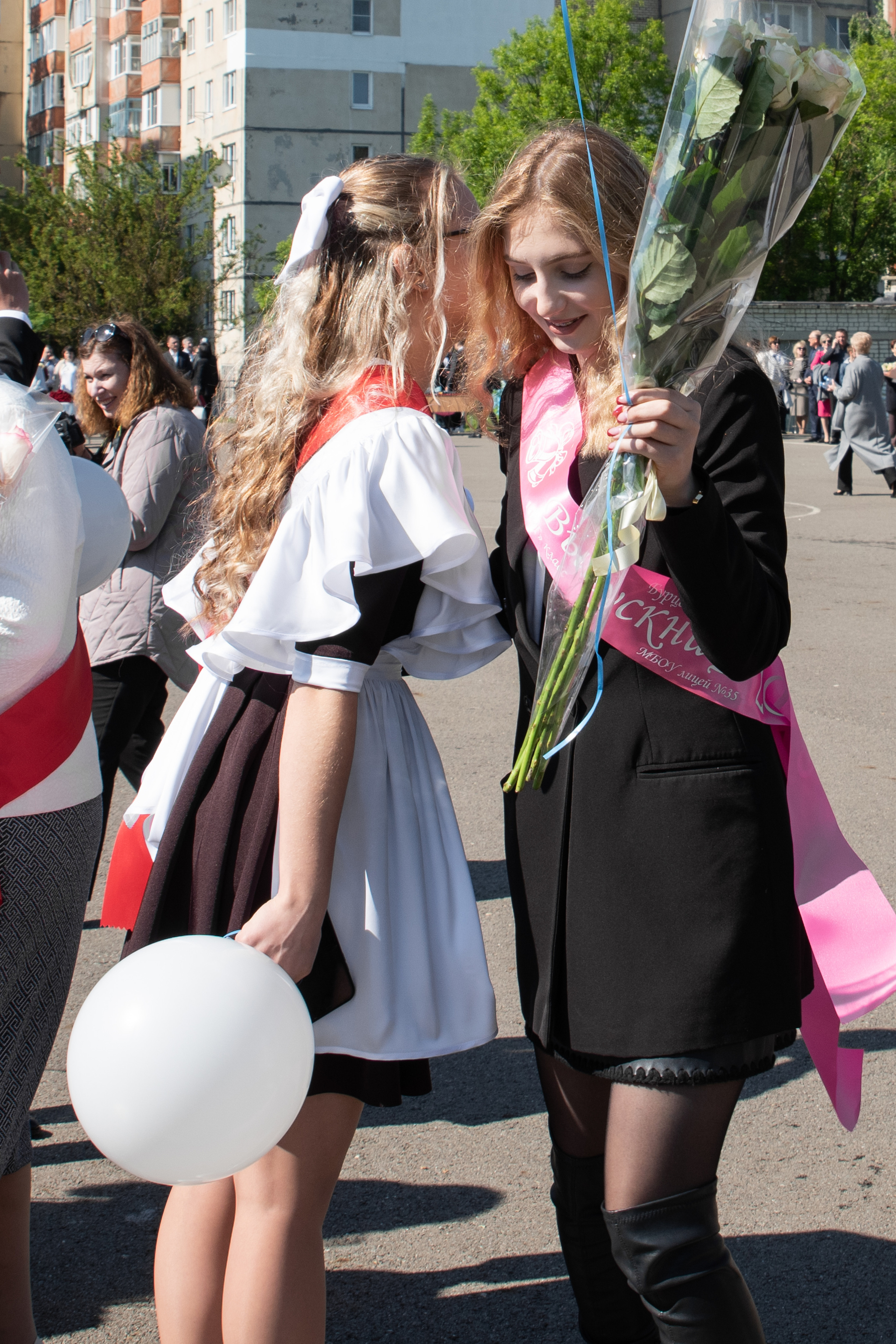 Последний звонок 11б. Свадебный и семейный фотограф в Ставрополе Евгения Кузьмичева