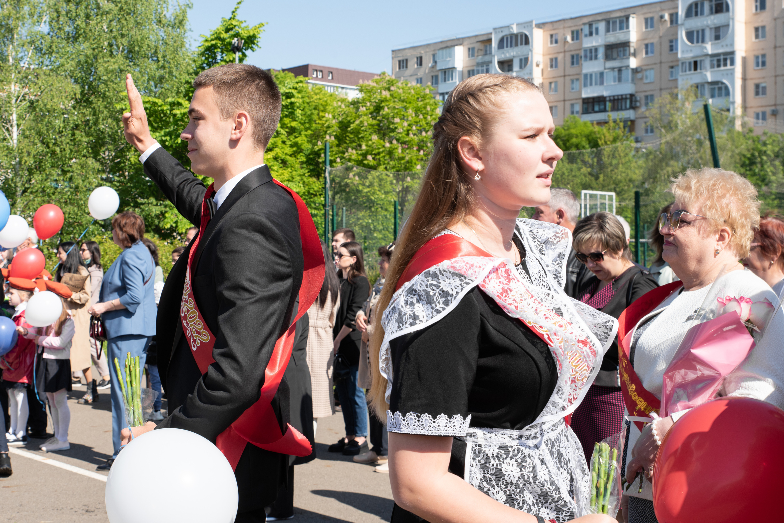 Последний звонок 11б. Свадебный и семейный фотограф в Ставрополе Евгения Кузьмичева
