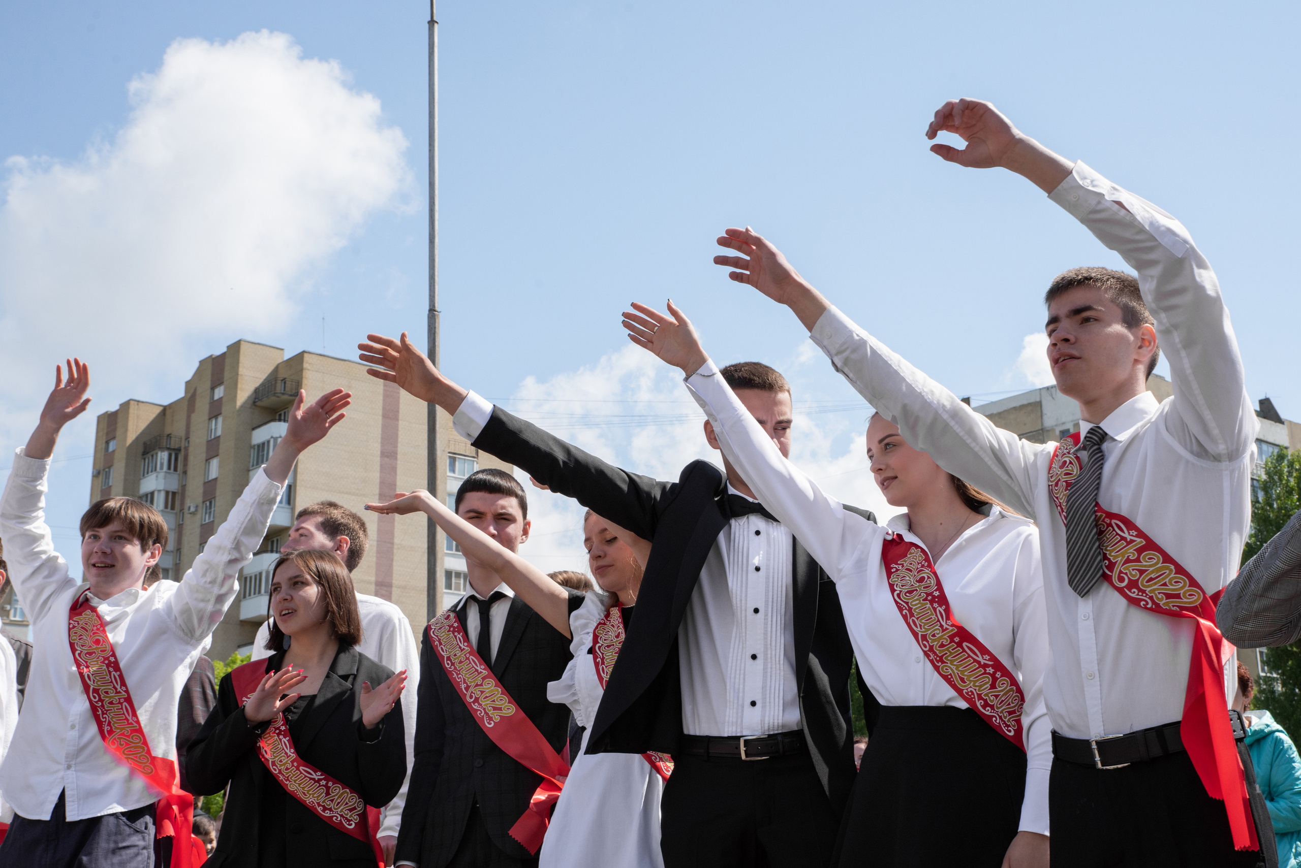 Последний звонок 11б. Свадебный и семейный фотограф в Ставрополе Евгения Кузьмичева
