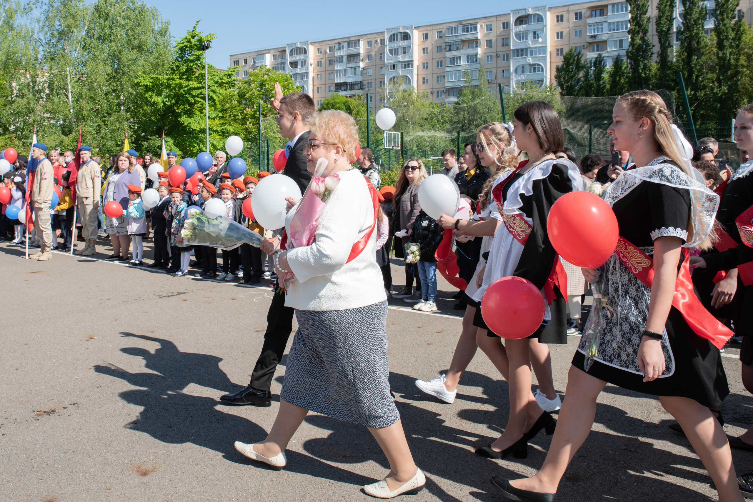 Последний звонок 11б. Свадебный и семейный фотограф в Ставрополе Евгения Кузьмичева