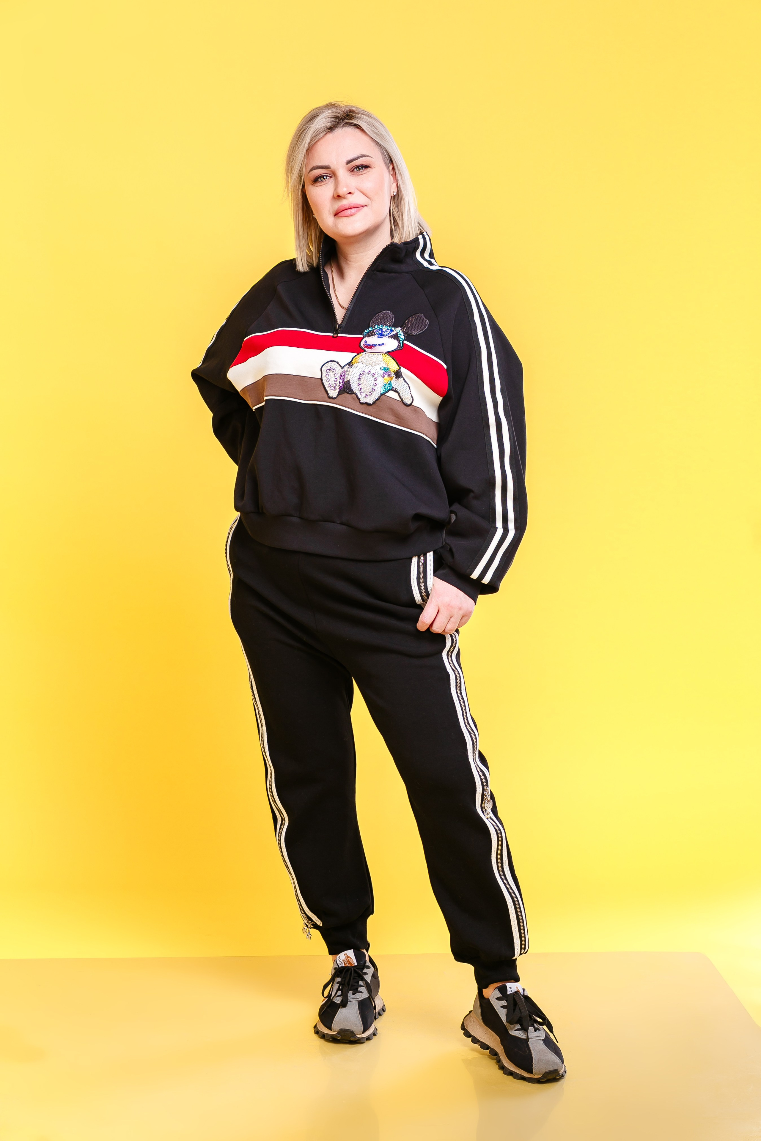 Для каталога\ студия MAIN\ Добролюбова 31 к12а\ зал ДЮНА. Фотограф в  г. Новосибирск