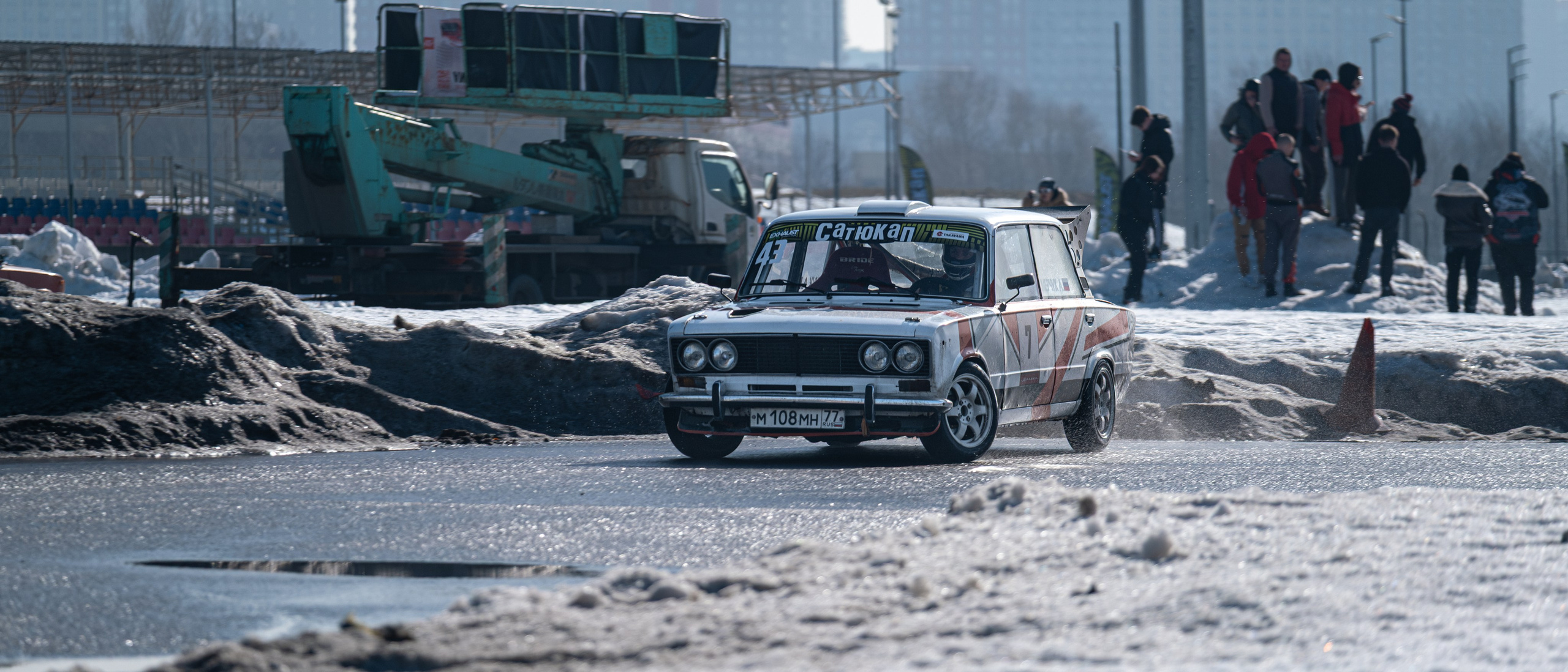 Спортивная автомобильная съемка. Malenkyia