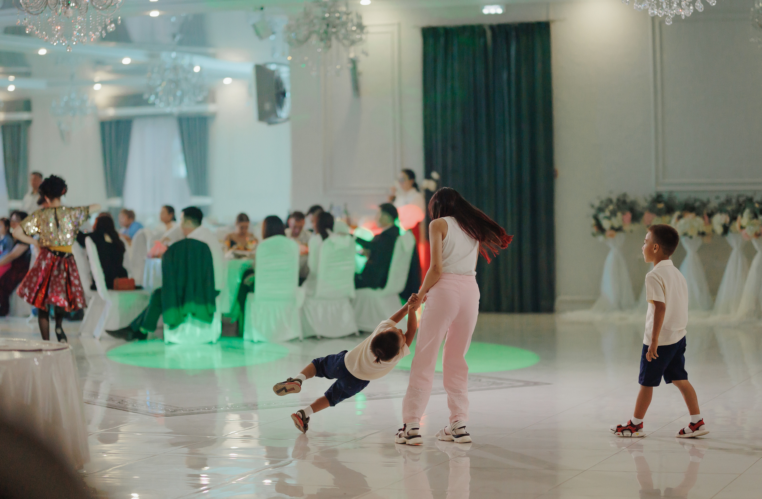 Дияз и Томирис. Свадебный фотограф Станислав Стиви