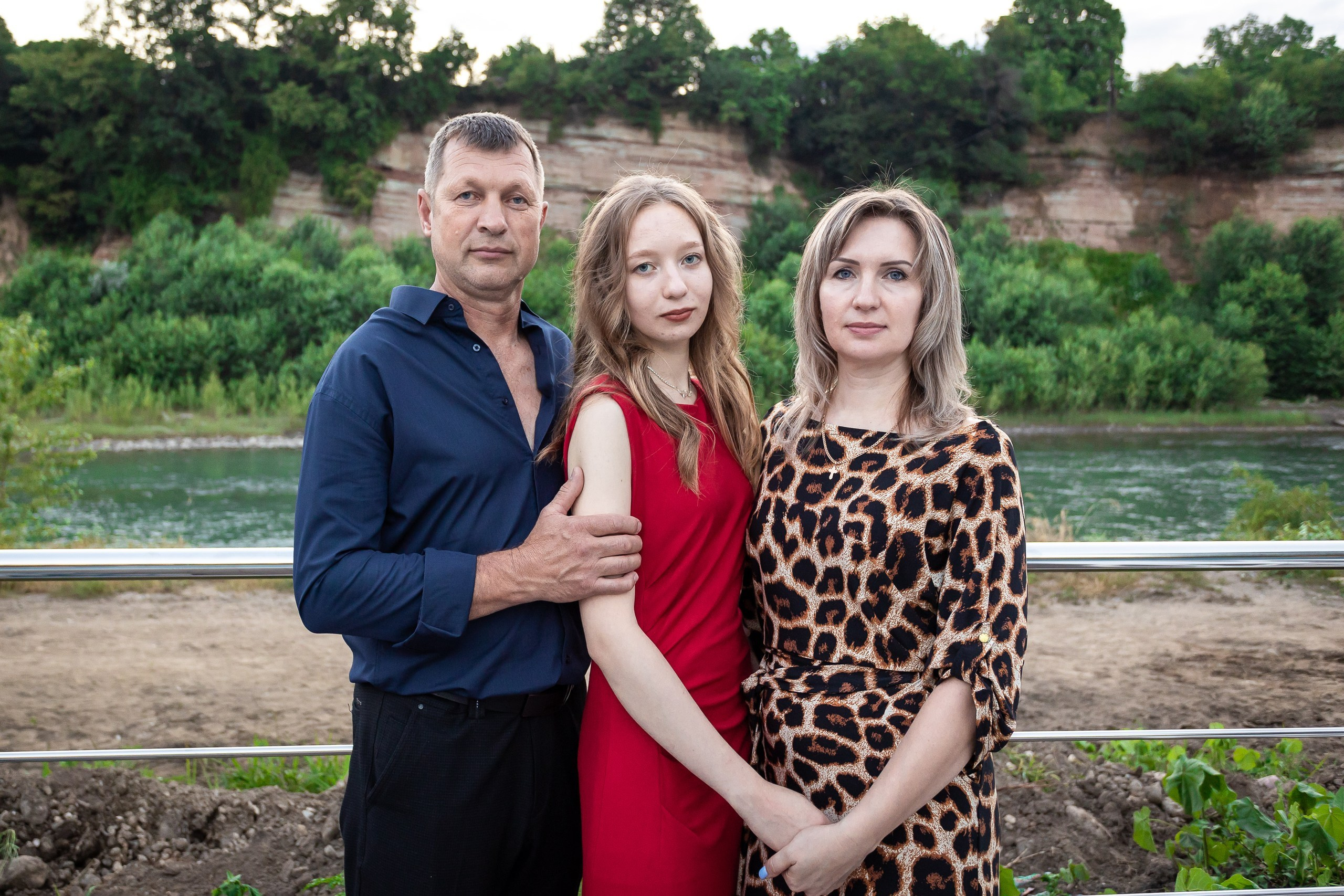 Вручение аттестата и выпускной вечер. Выпускные альбомы Майкоп, Краснодар Елена Золотарева