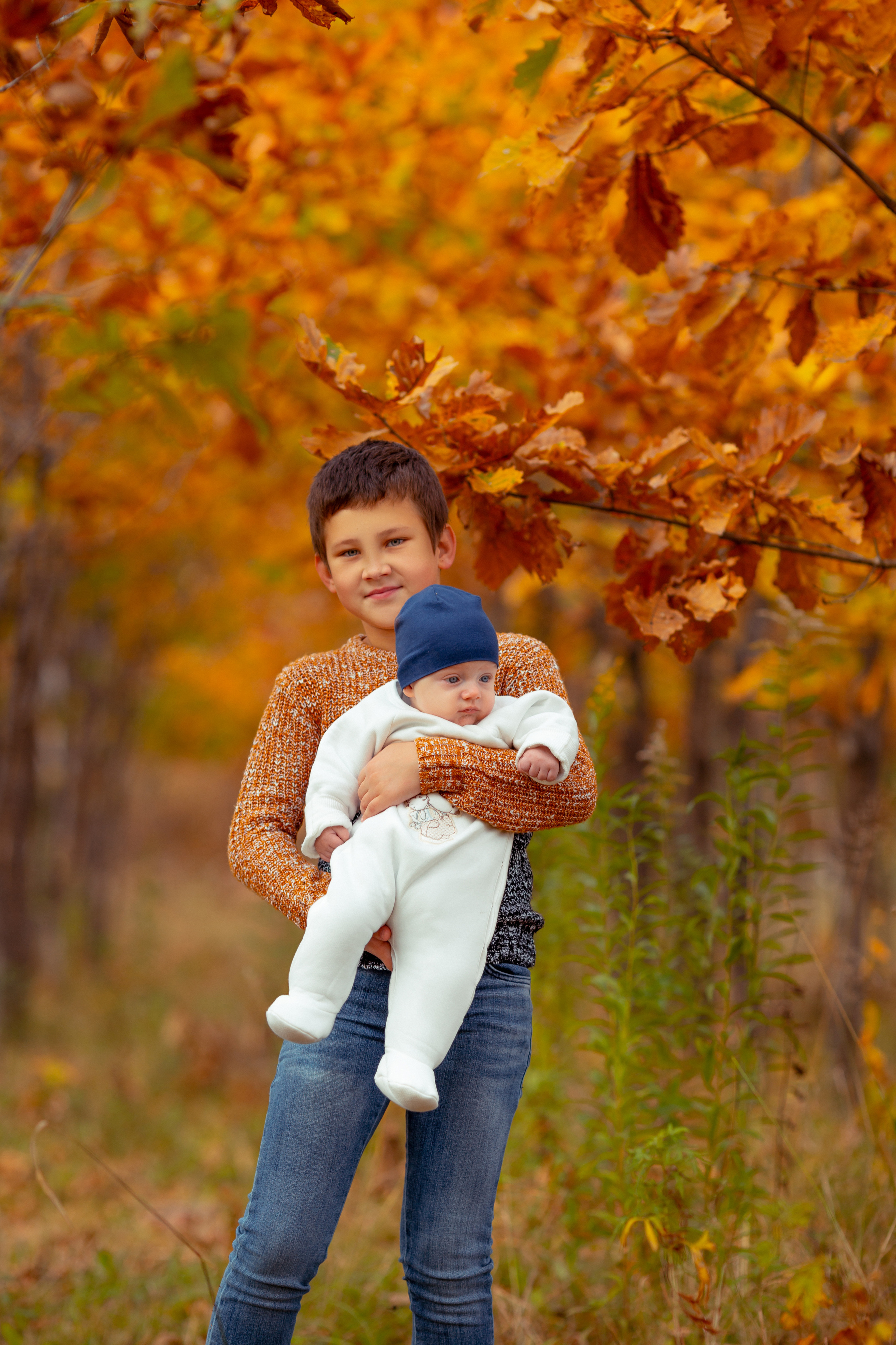 Семейная история в дубовой аллее. Фотограф беременности в Хабаровске Сарычева Надежда