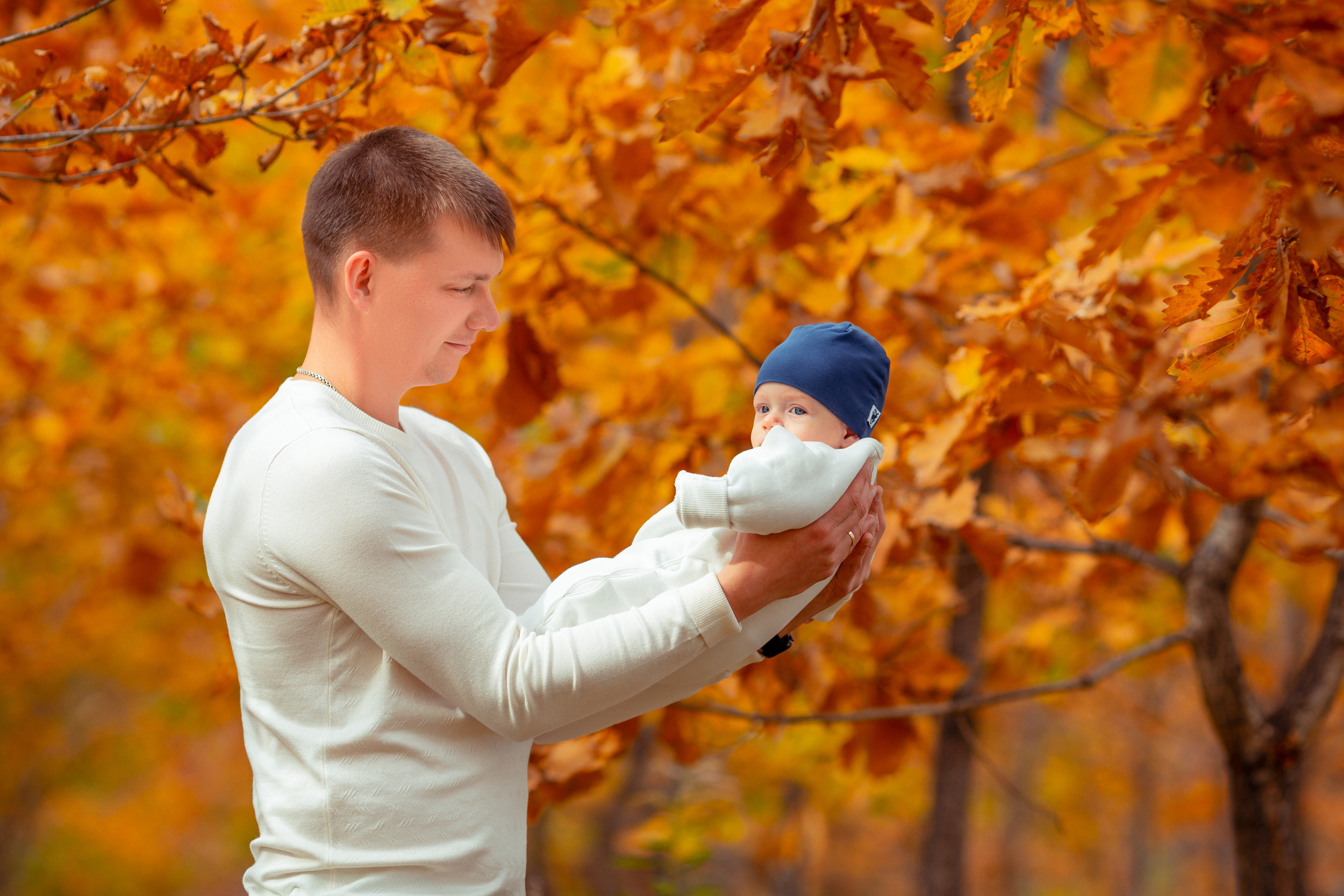Семейная история в дубовой аллее. Фотограф беременности в Хабаровске Сарычева Надежда