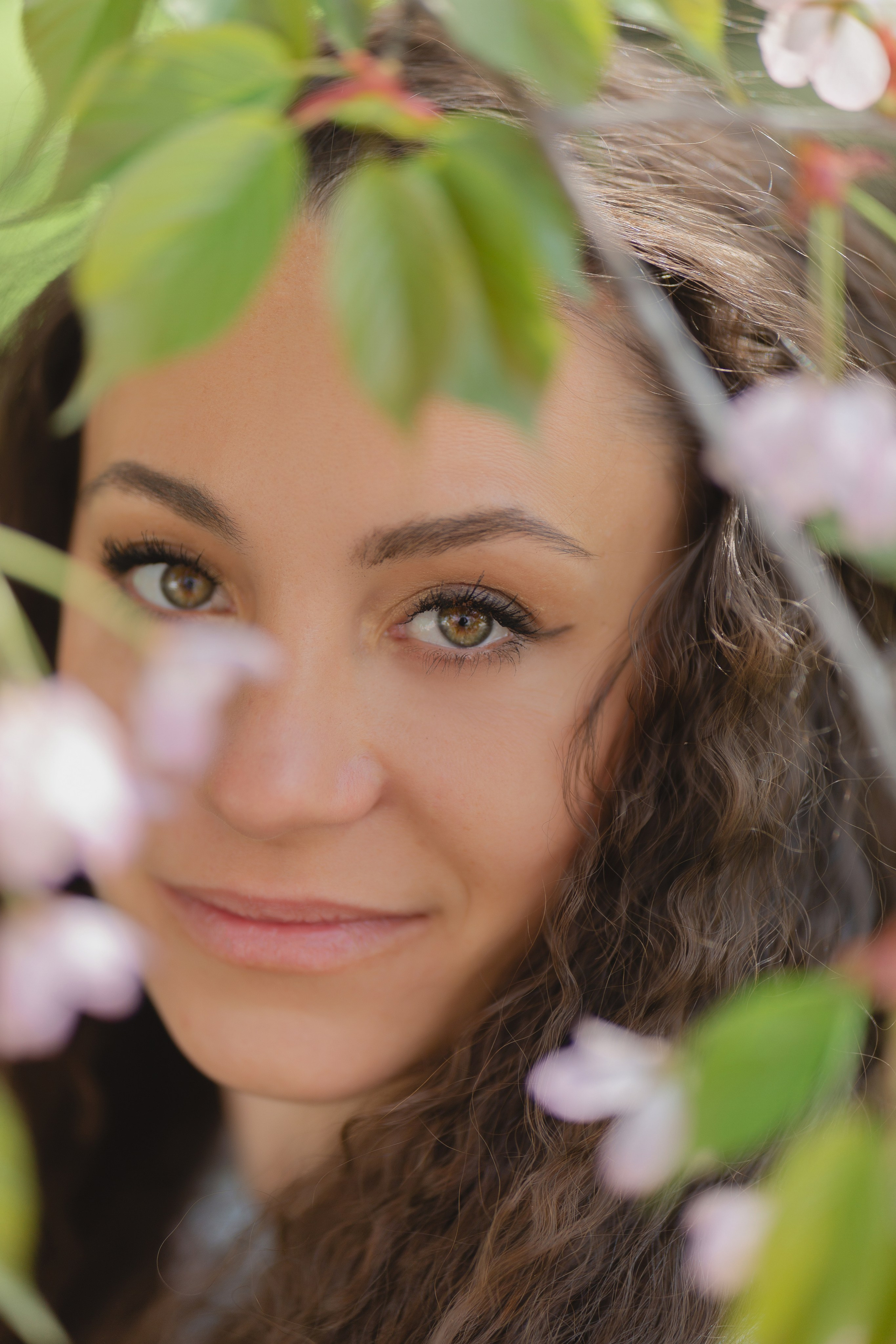 Настя и сакура. Фотограф Южно-Сахалинск