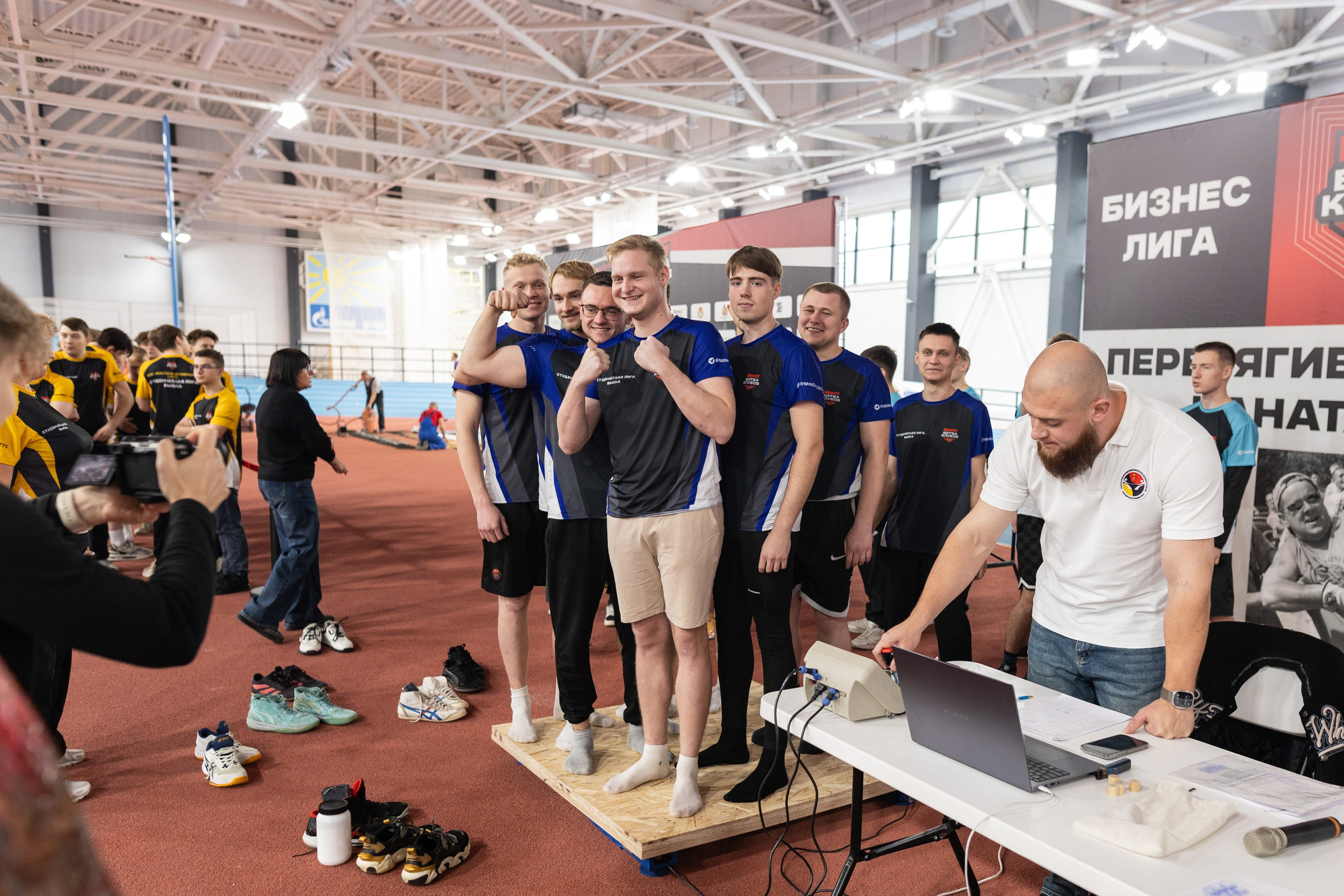 Спортивный репортаж в Туле: перетягивание канатов для Минспорта