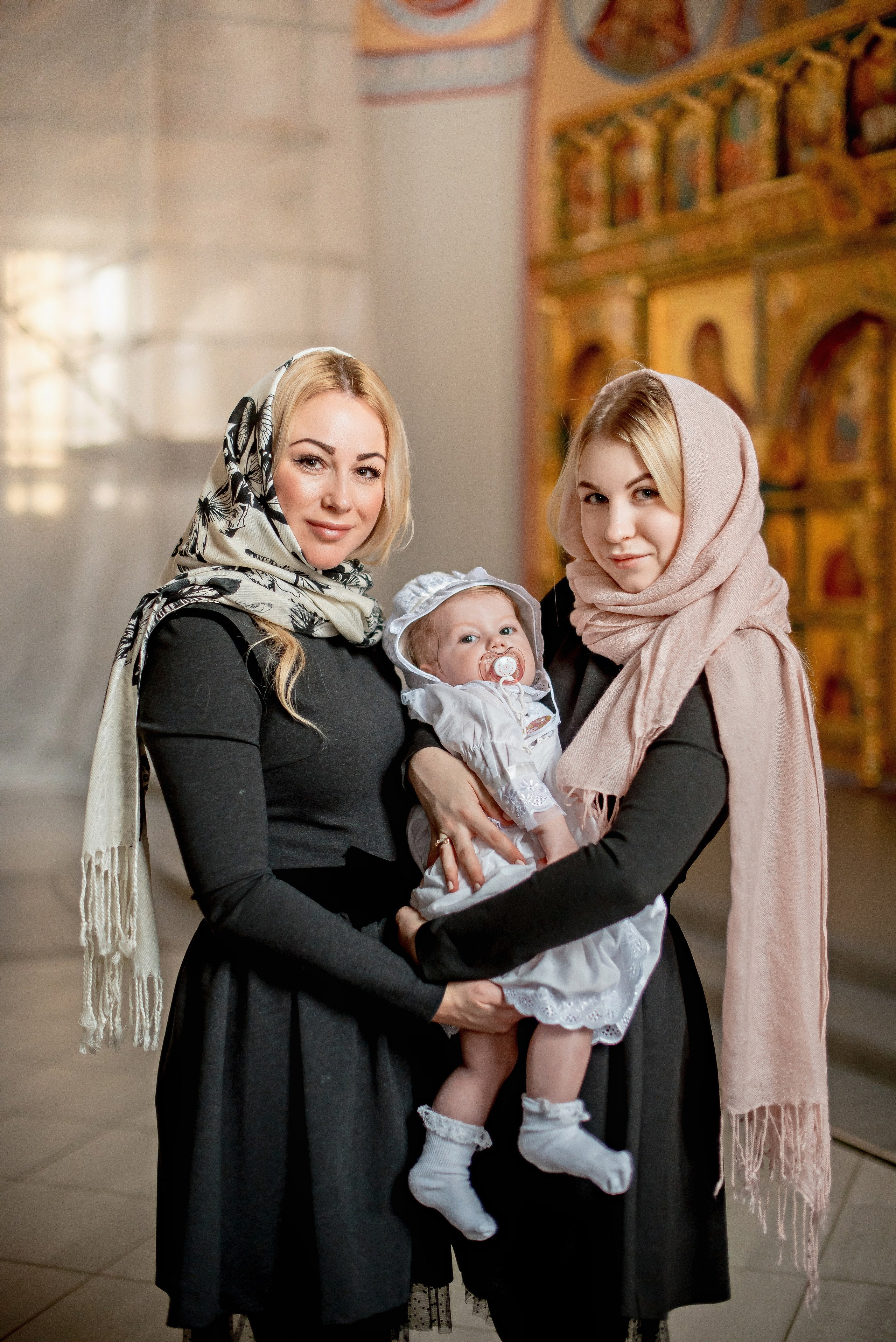 Крещение в мужском монастыре. Фотограф Мария Стрелкова