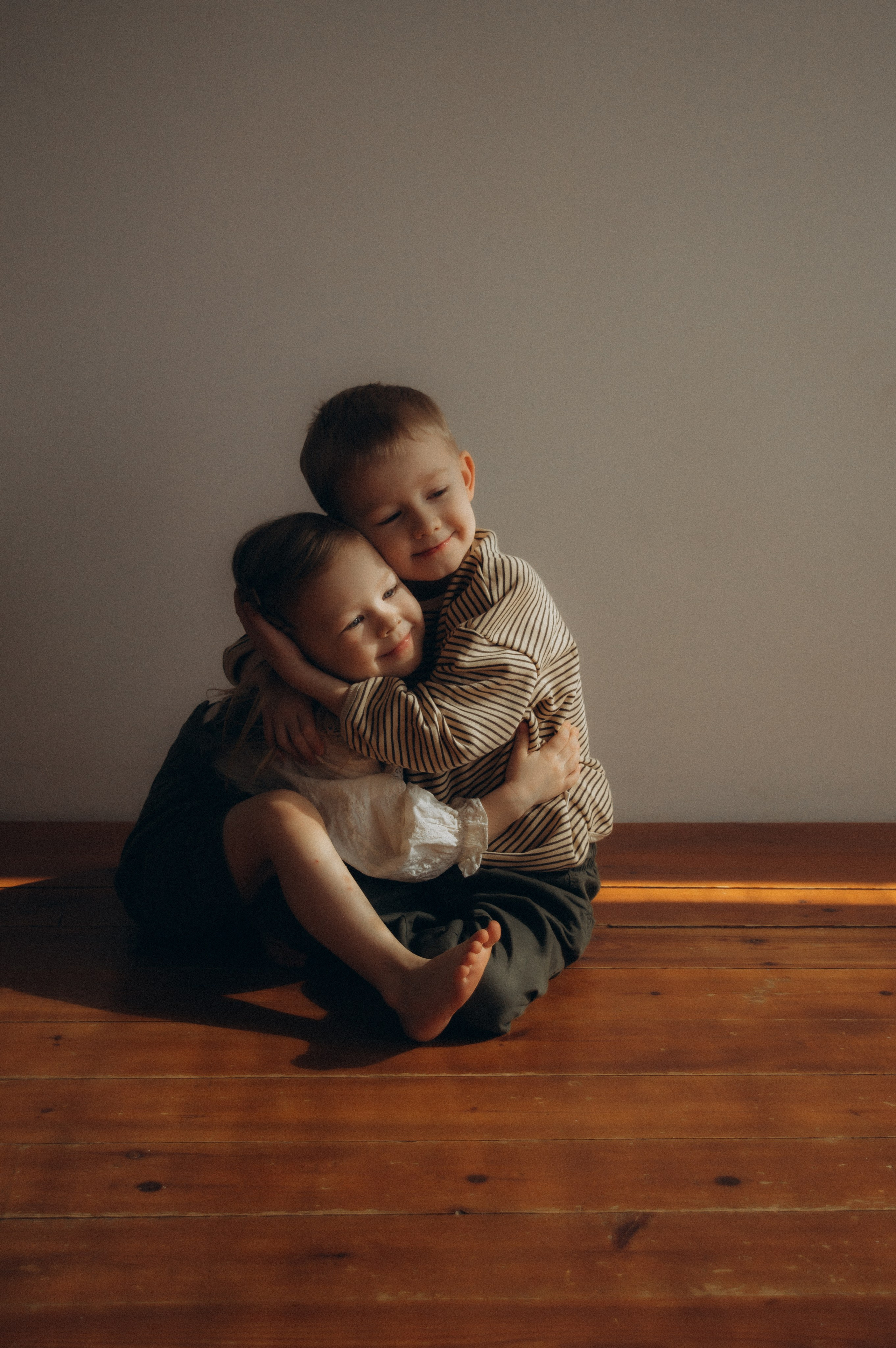 Любовь в воздухе. Семейная фотосессия в студии. Юлия Левада Семейный и женский фотограф