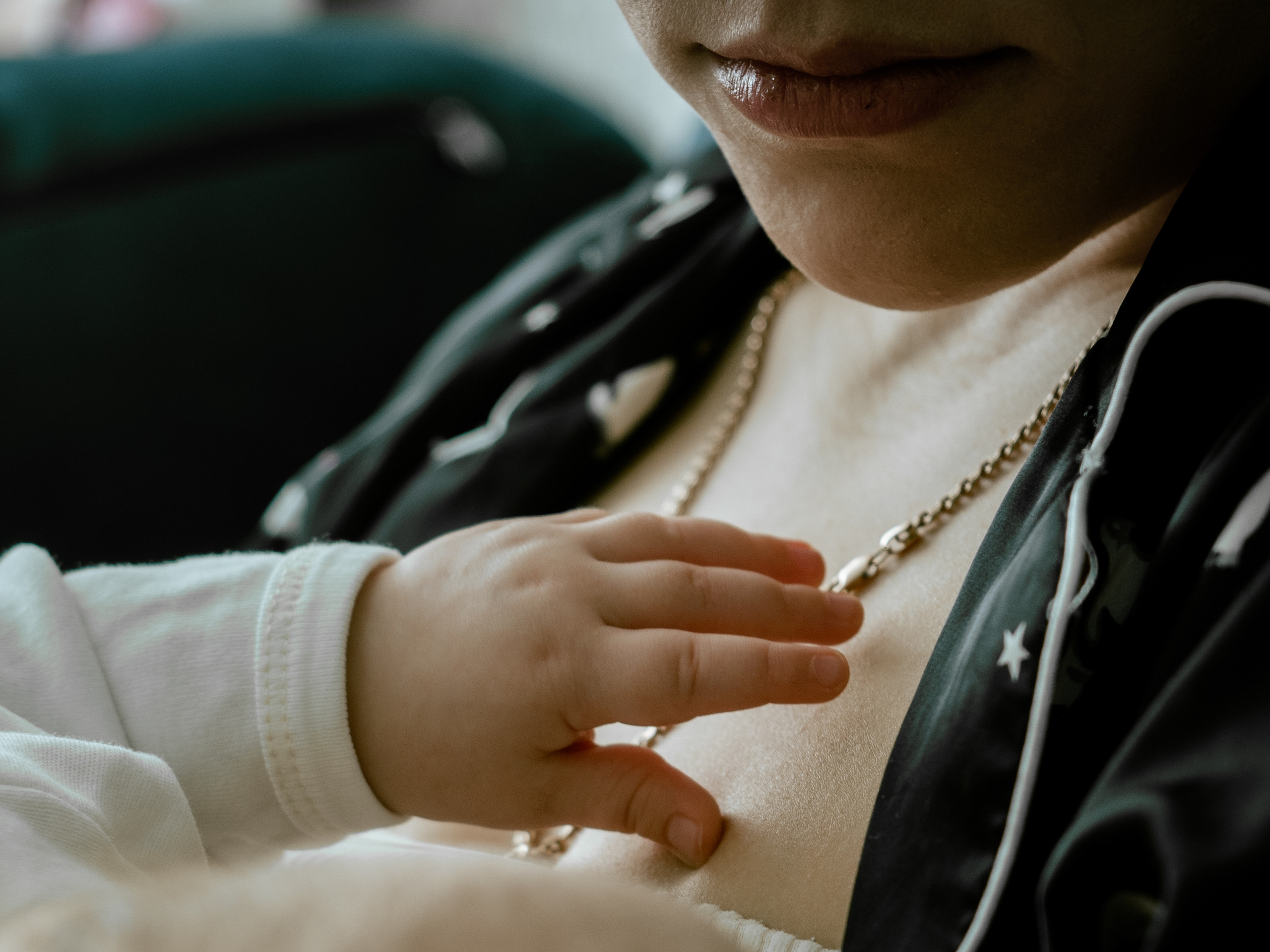 Анастасия и малышка Сашенька. Фотограф в Омске Долговых Катерина