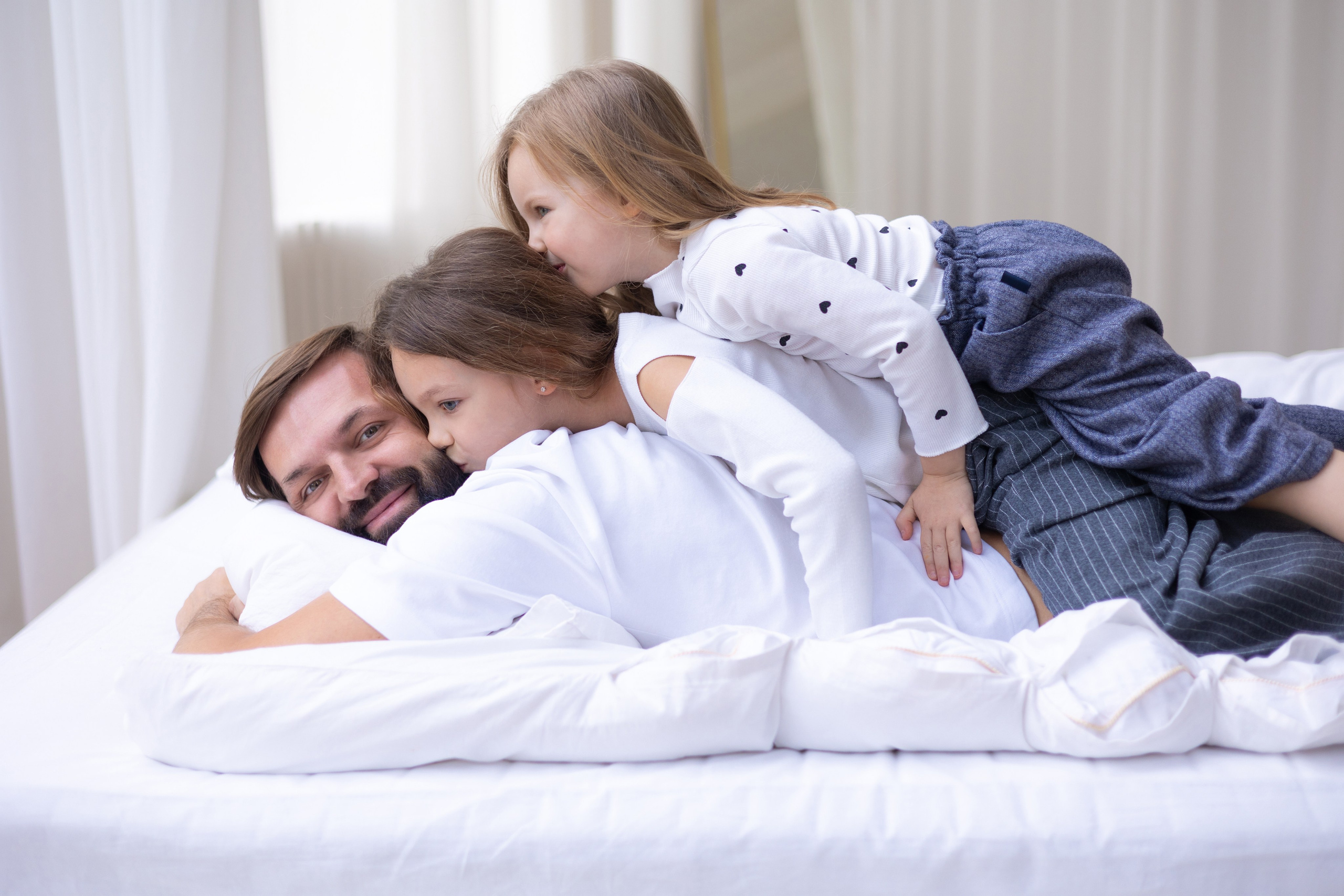 Антон с дочками. СЕМЕЙНАЯ ФОТОСЕССИЯ МОСКВА