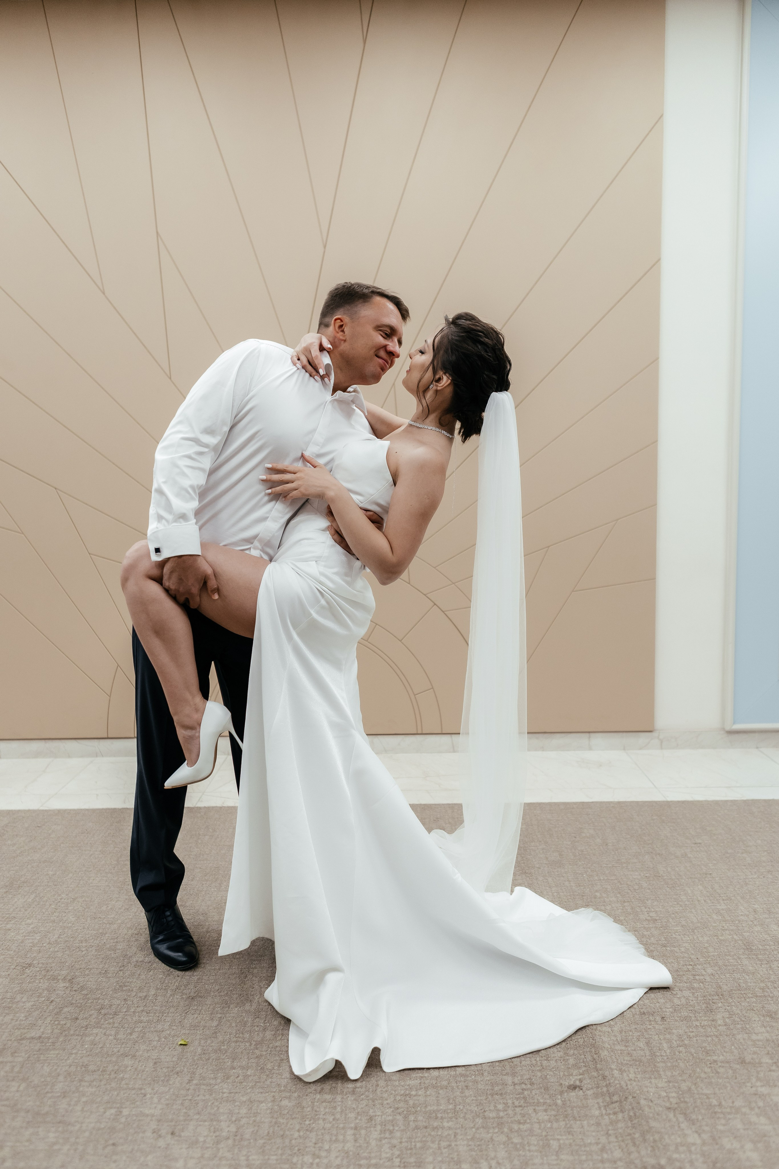 Свадебная фотосессия во Дворце бракосочетания № 4. Свадебный фотограф в Москве