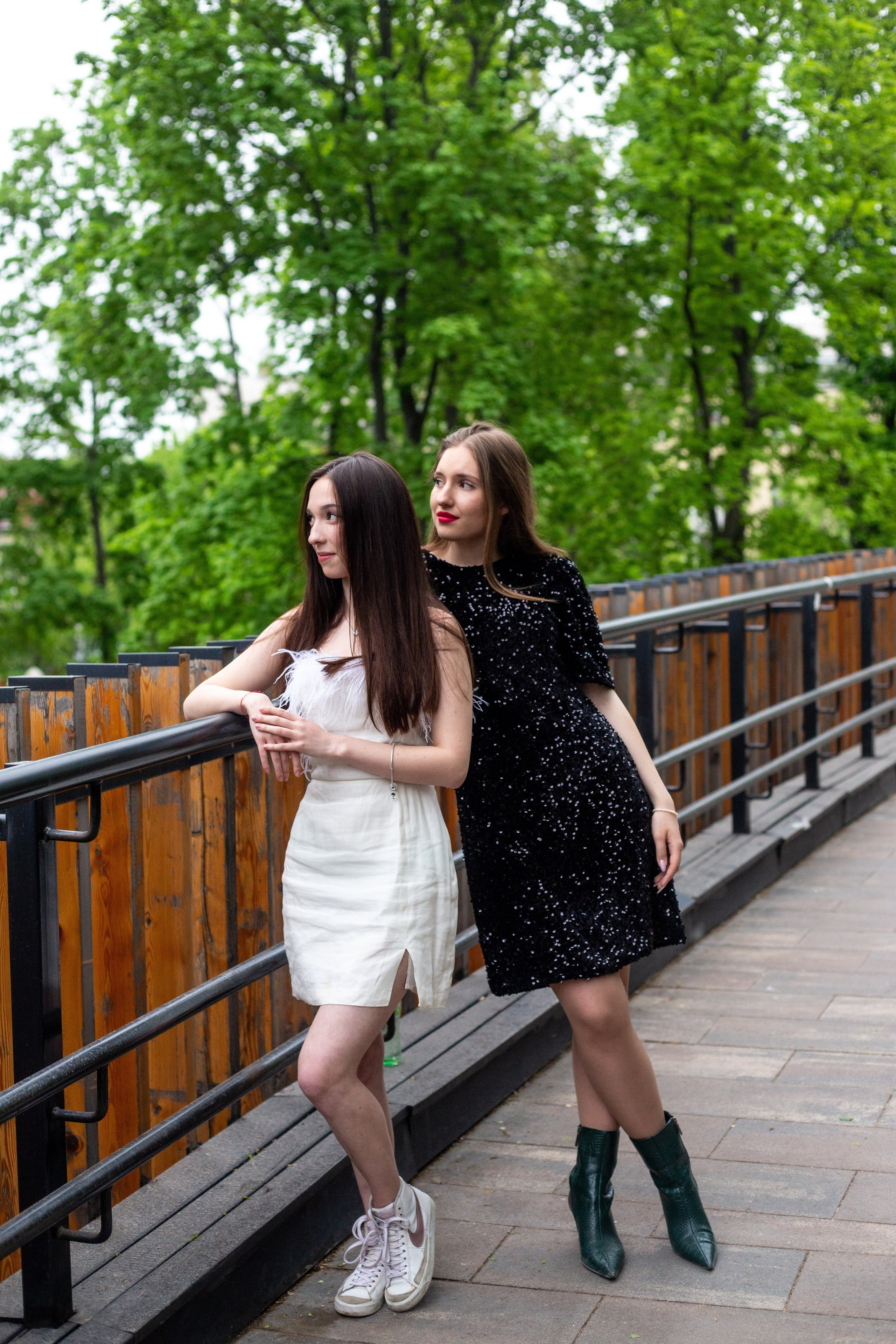 Прогулка. Выпускные альбомы Воронеж " СОКОЛ фото»