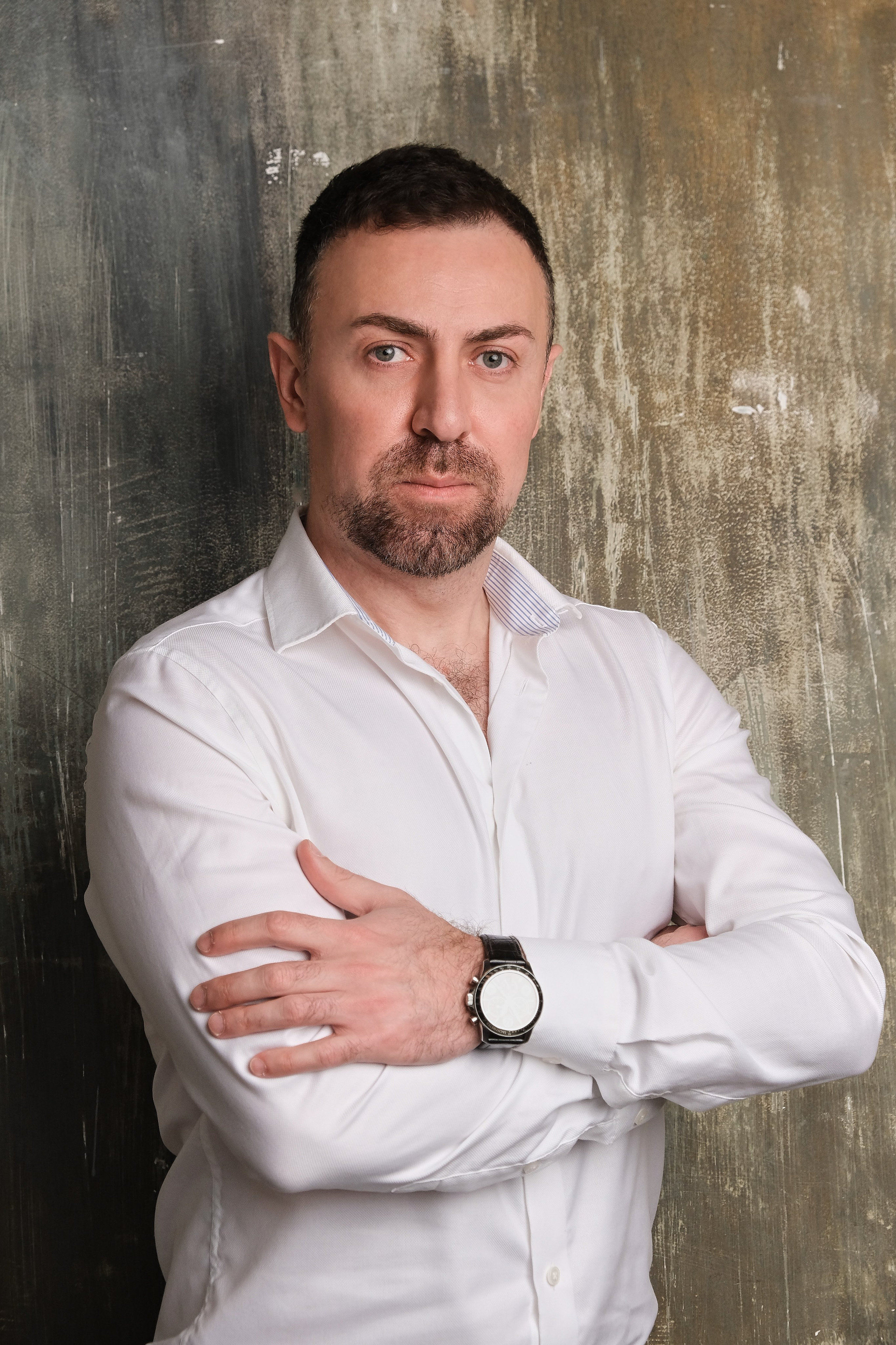 Мужская фотосессия, портретная в студии в Москве. Фото-ВидеоПродакшен для экспертов и брендов