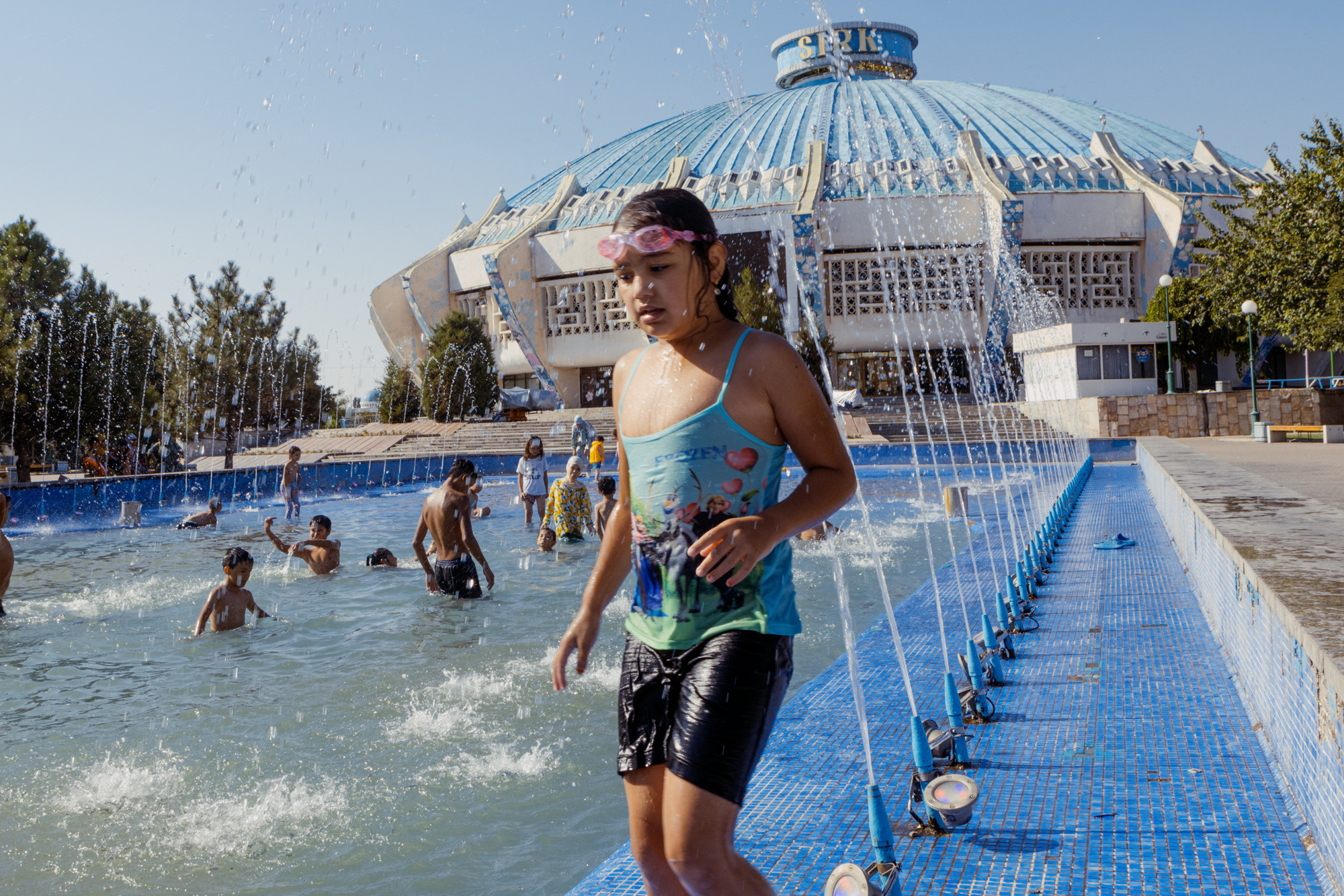 Uzbekistan daily. Commerce & art photographer