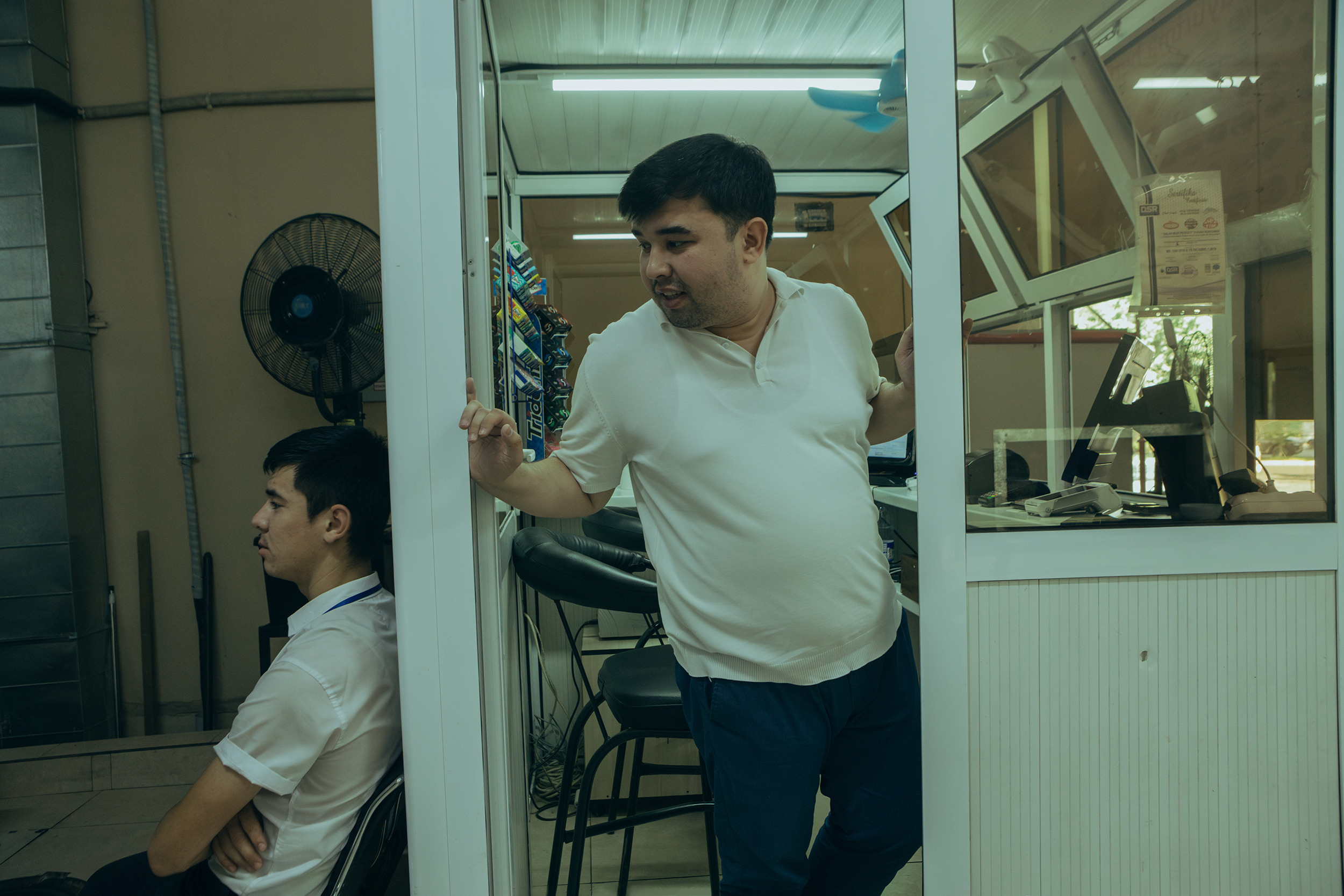 Uzbekistan daily. Commerce & art photographer