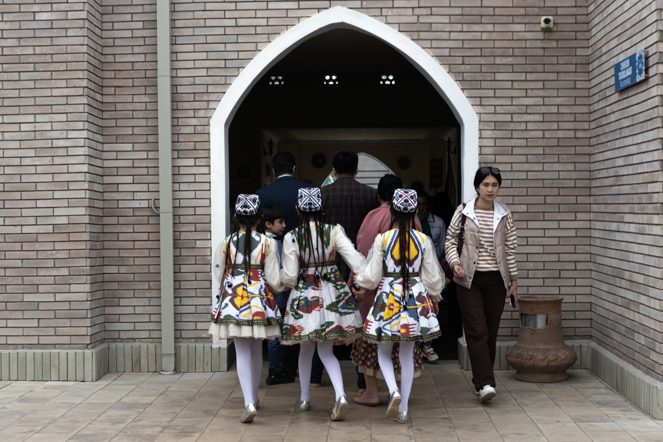 Uzbekistan daily. Commerce & art photographer