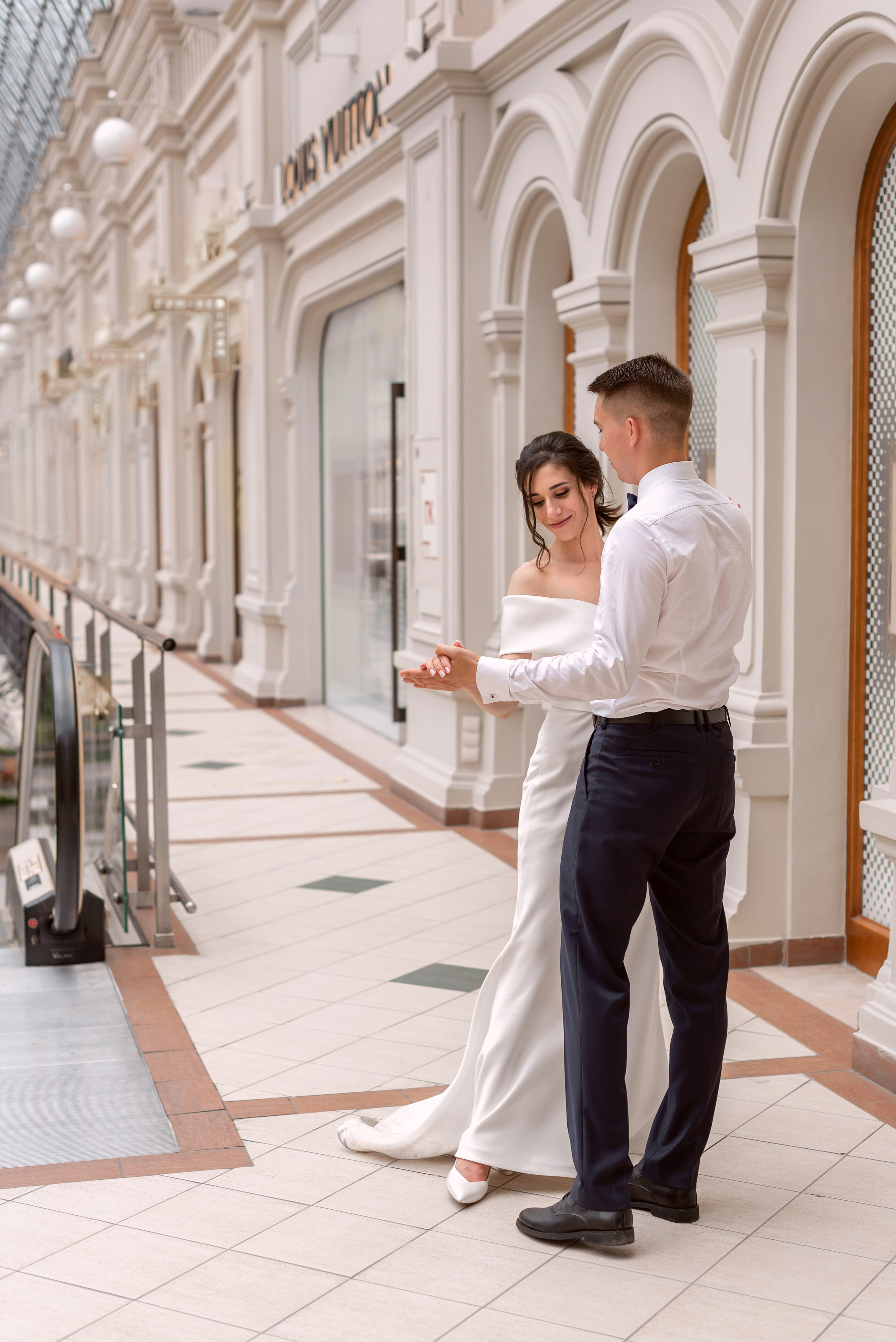 Фотосессия свадьбы на Красной площади и в Цуме. Свадебный фотограф в Москве и Московской области Елена Четоркина