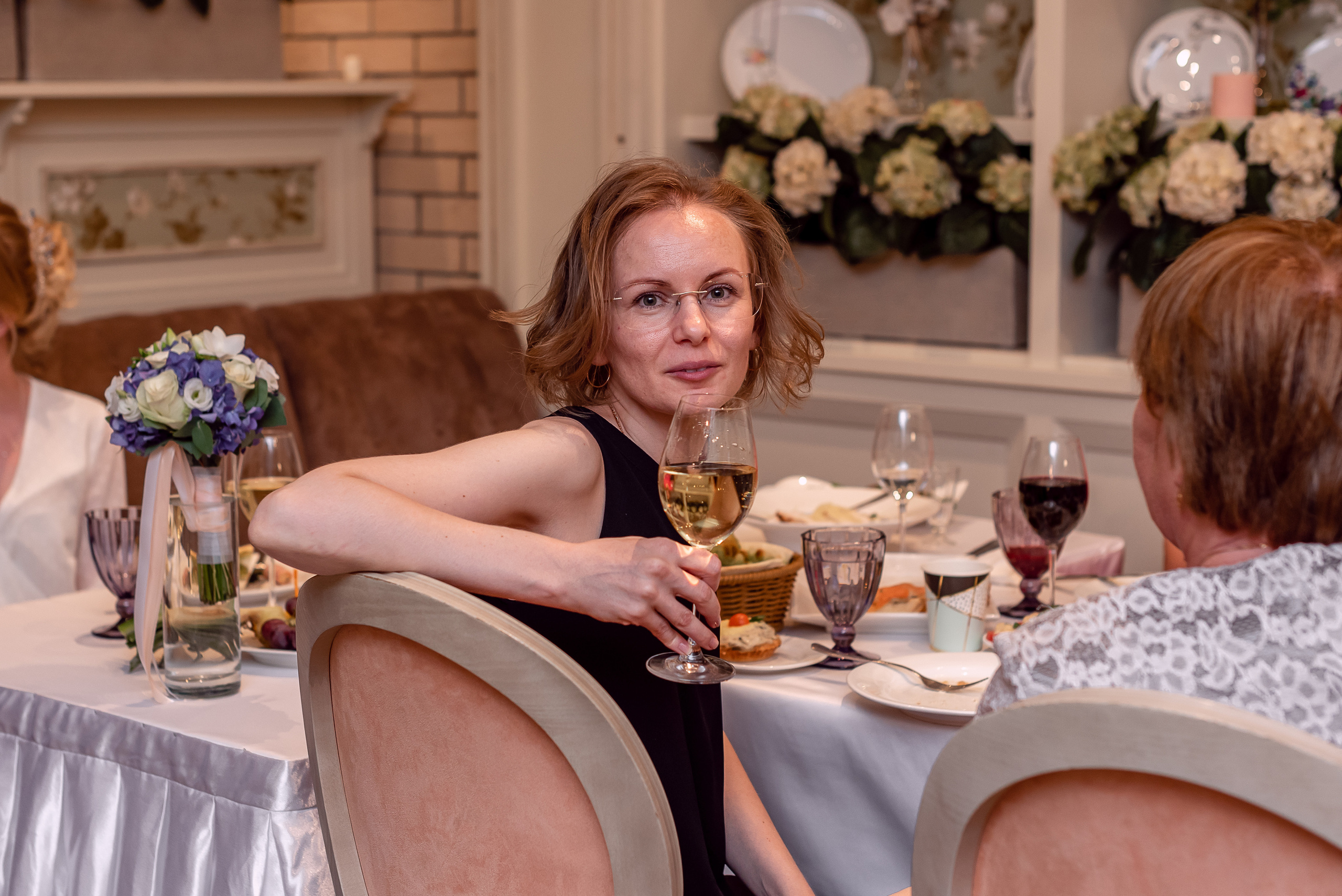 Фотограф на свадьбу в ресторан. Свадебный фотограф в Москве и Московской области Елена Четоркина