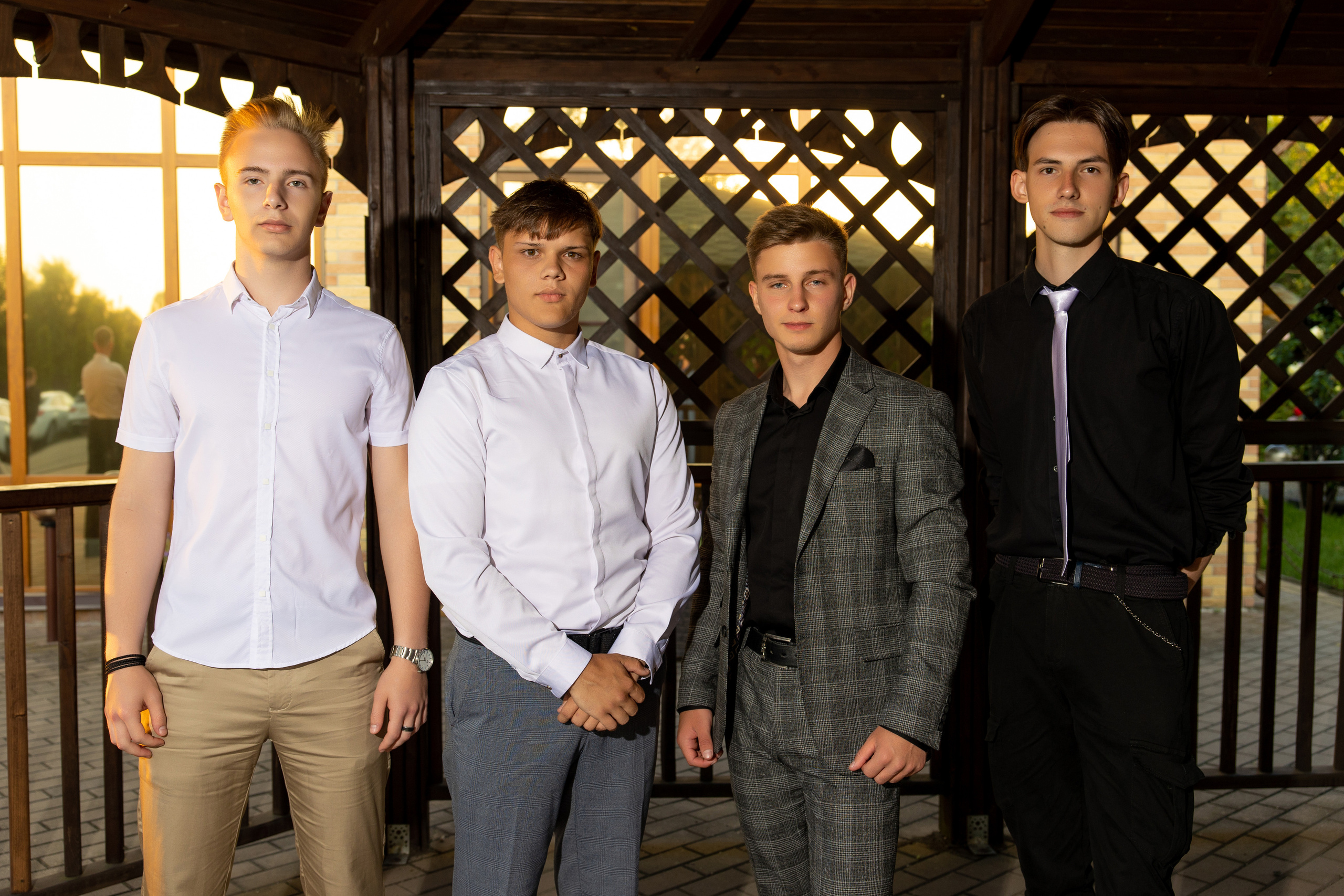 Школьный выпускной. Видеосьемка, фотосьемка свадеб, юбилеев, утренников в Краснодарском кр