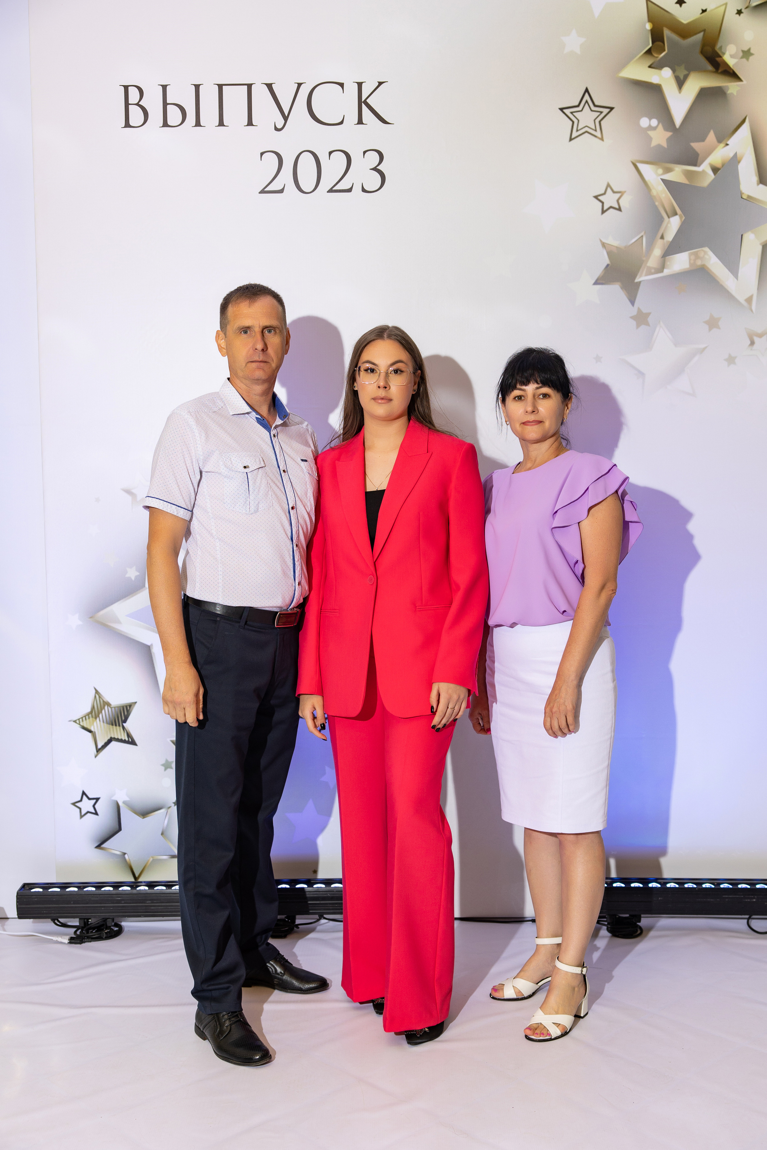 Школьный выпускной. Видеосьемка, фотосьемка свадеб, юбилеев, утренников в Краснодарском кр