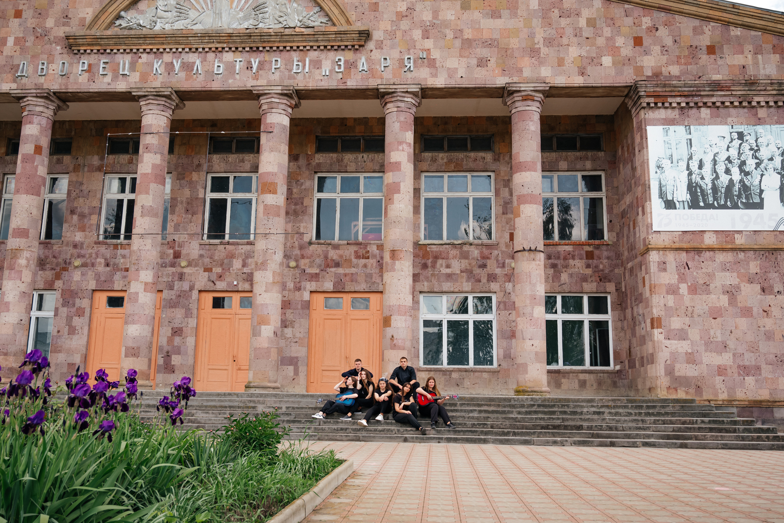 Школа п. Натырбово. Видеосьемка, фотосьемка свадеб, юбилеев, утренников в Краснодарском кр