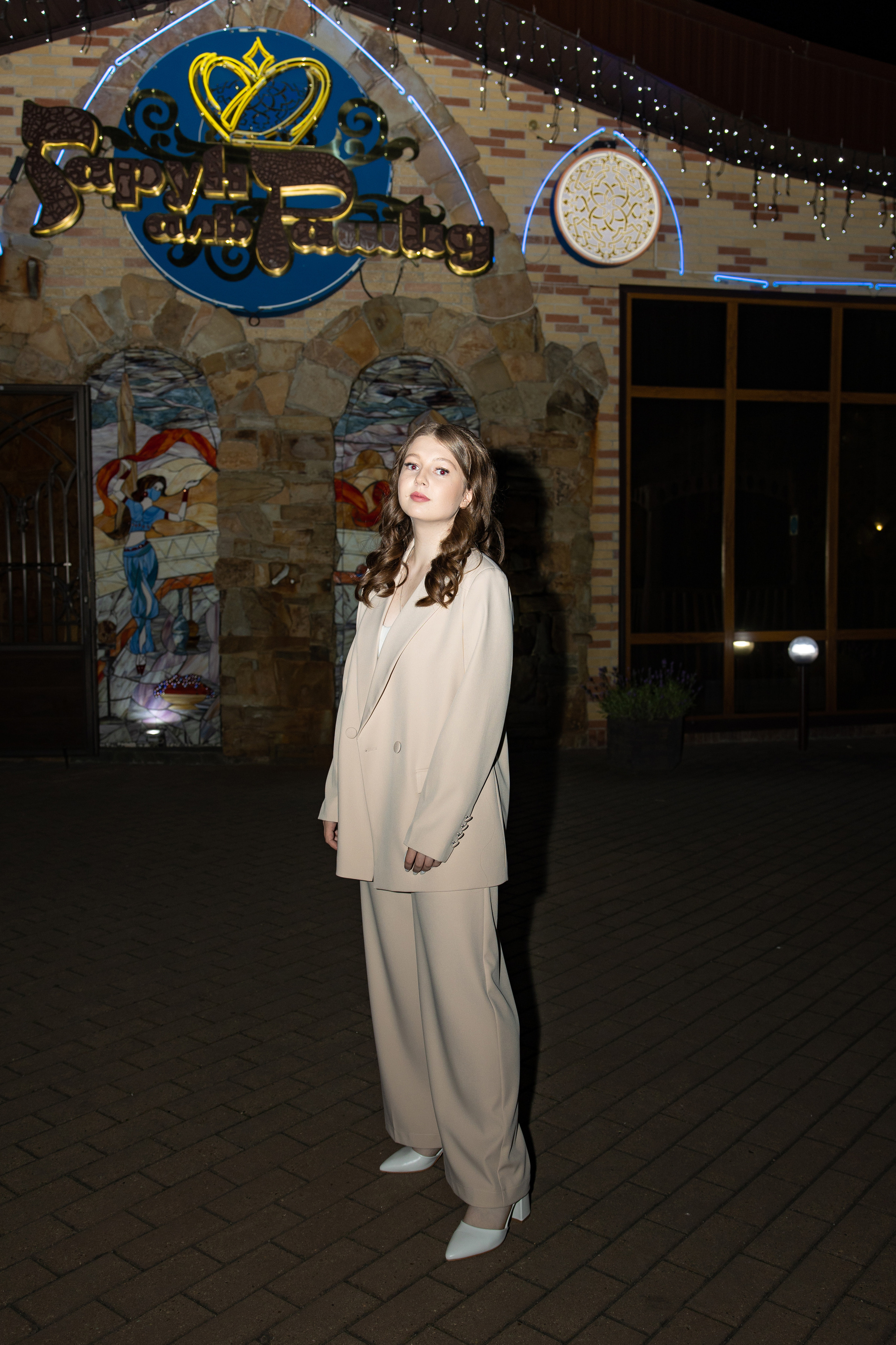 Школьный выпускной. Видеосьемка, фотосьемка свадеб, юбилеев, утренников в Краснодарском кр