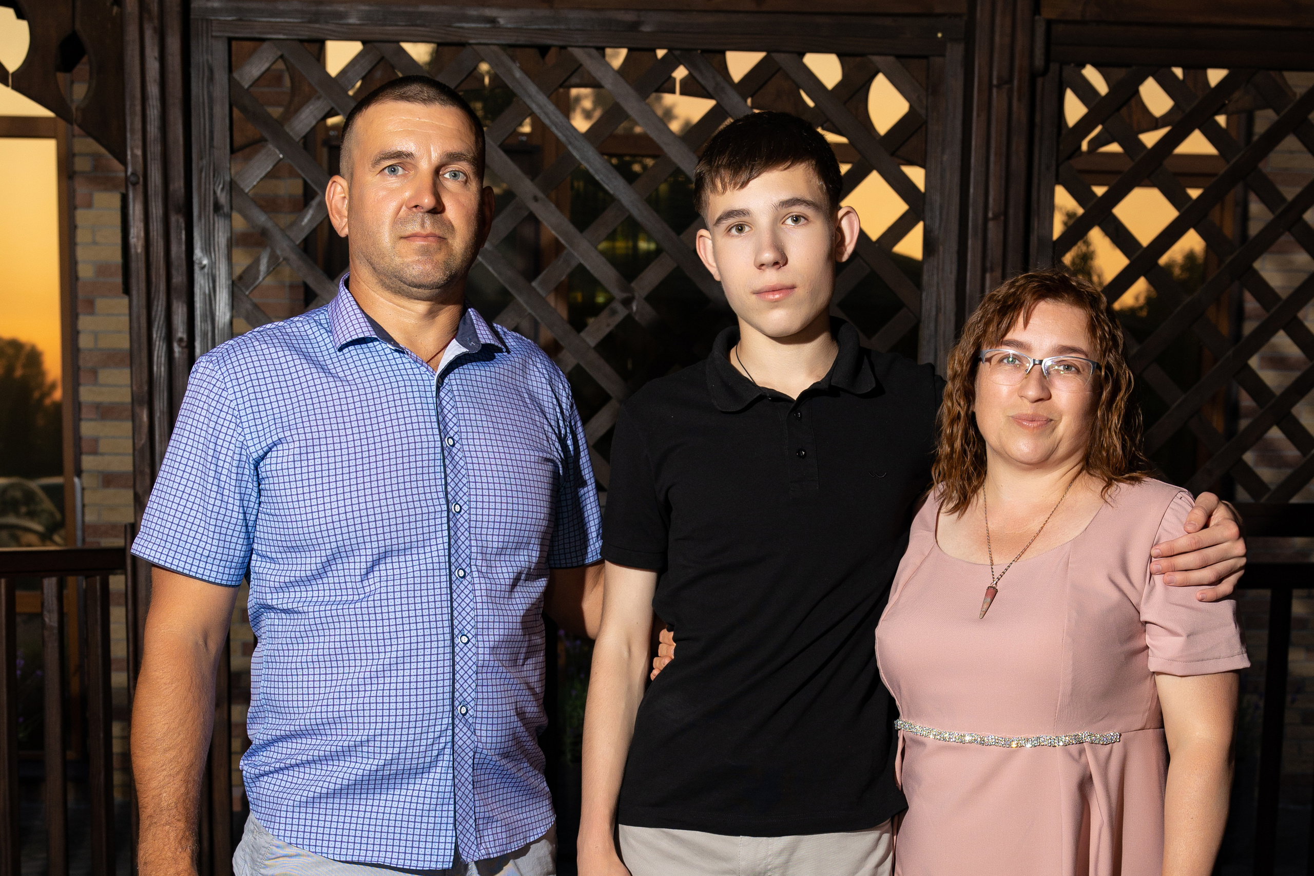 Школьный выпускной. Видеосьемка, фотосьемка свадеб, юбилеев, утренников в Краснодарском кр