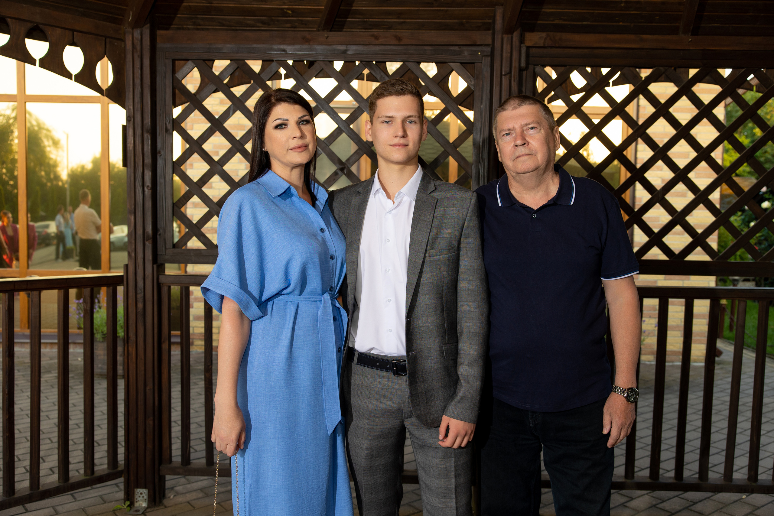 Школьный выпускной. Видеосьемка, фотосьемка свадеб, юбилеев, утренников в Краснодарском кр