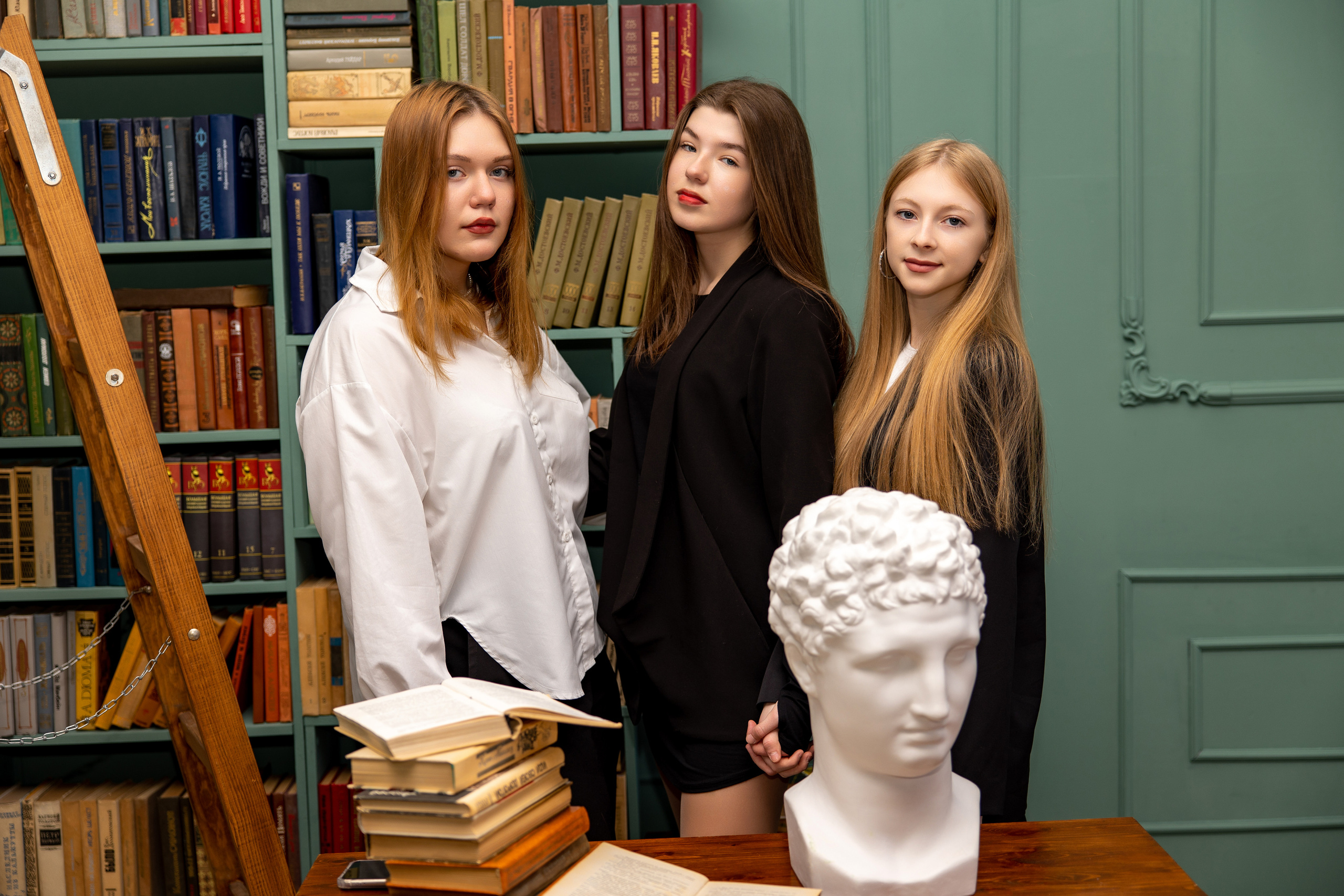 Школа 1 Лабинск. Видеосьемка, фотосьемка свадеб, юбилеев, утренников в Краснодарском кр