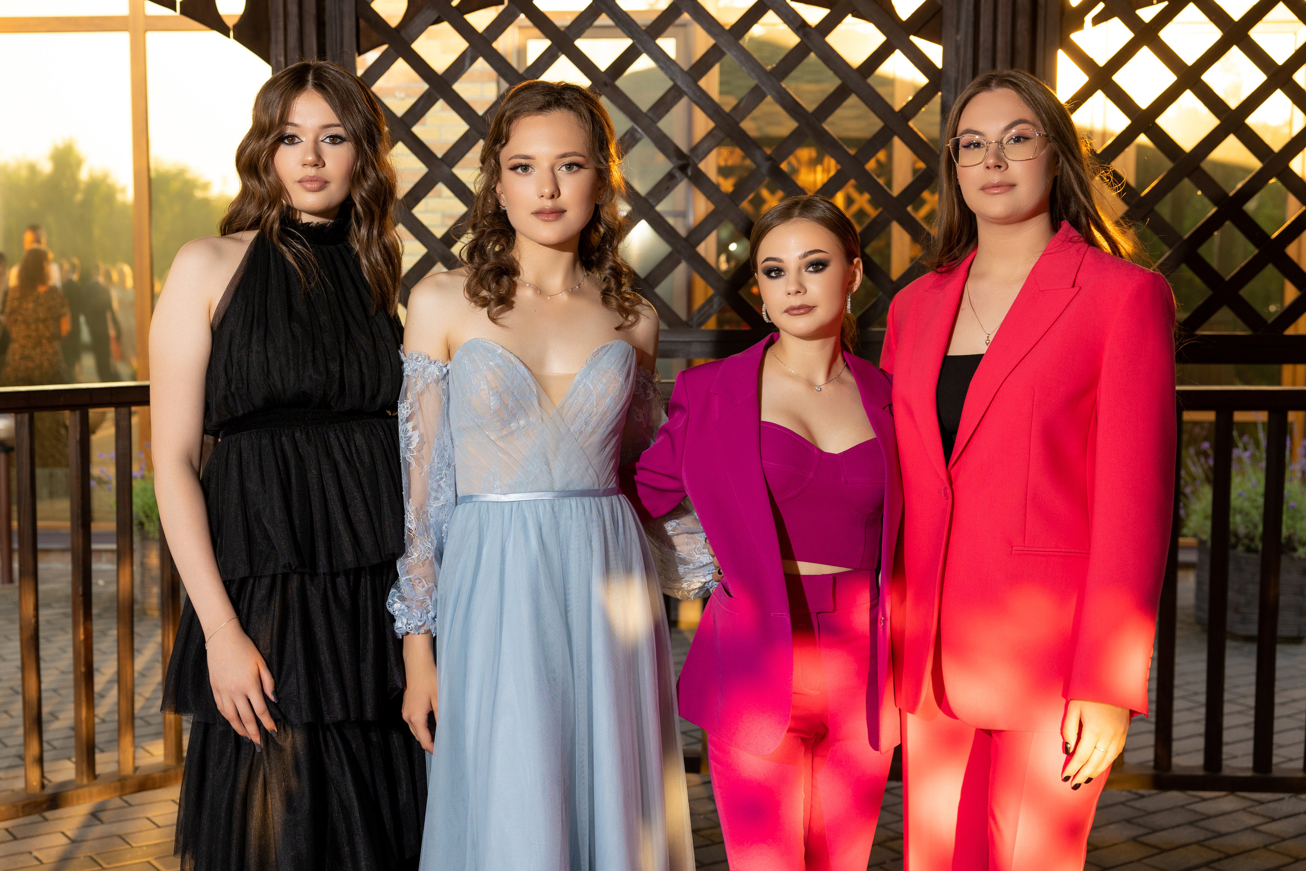 Школьный выпускной. Видеосьемка, фотосьемка свадеб, юбилеев, утренников в Краснодарском кр