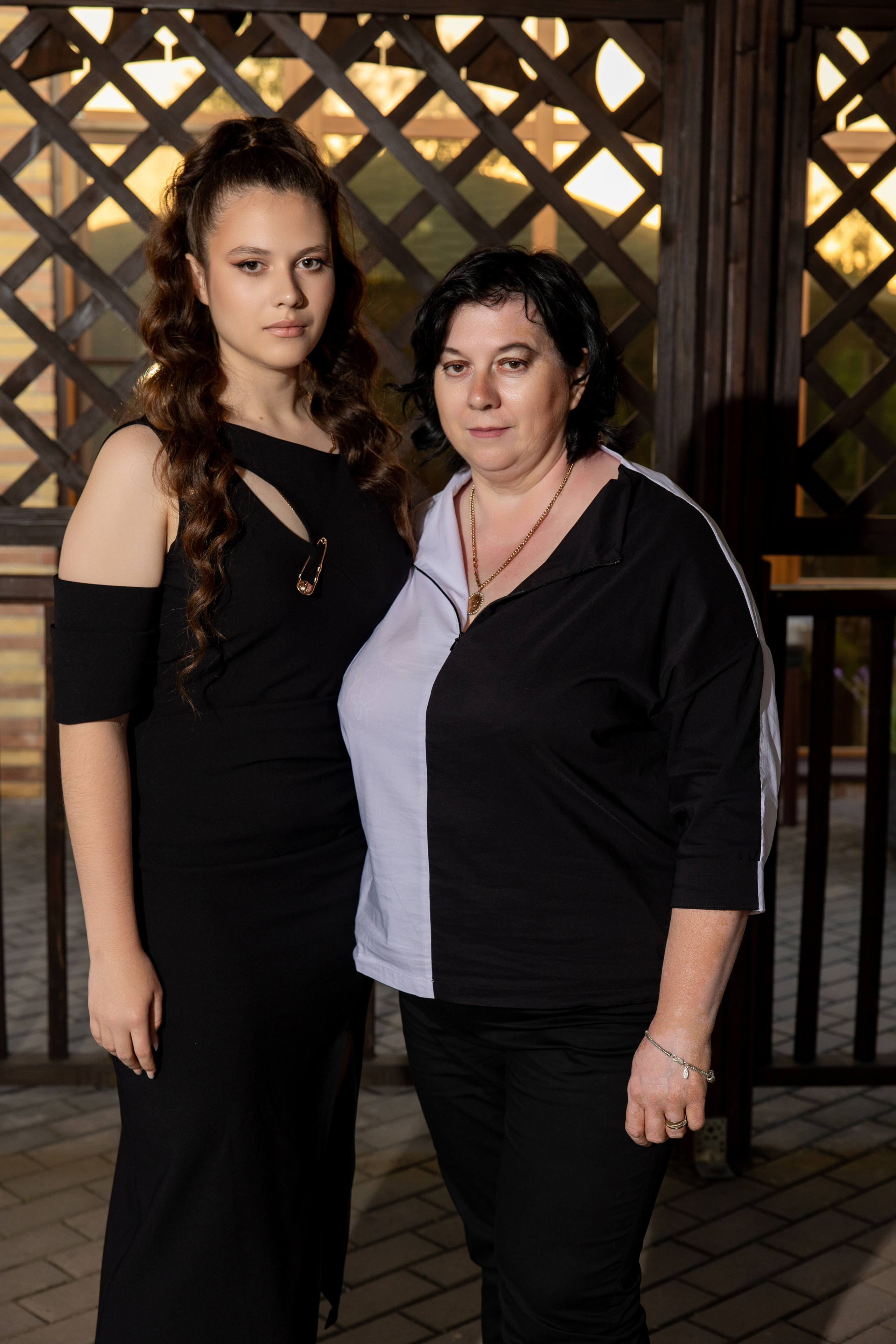 Школьный выпускной. Видеосьемка, фотосьемка свадеб, юбилеев, утренников в Краснодарском кр