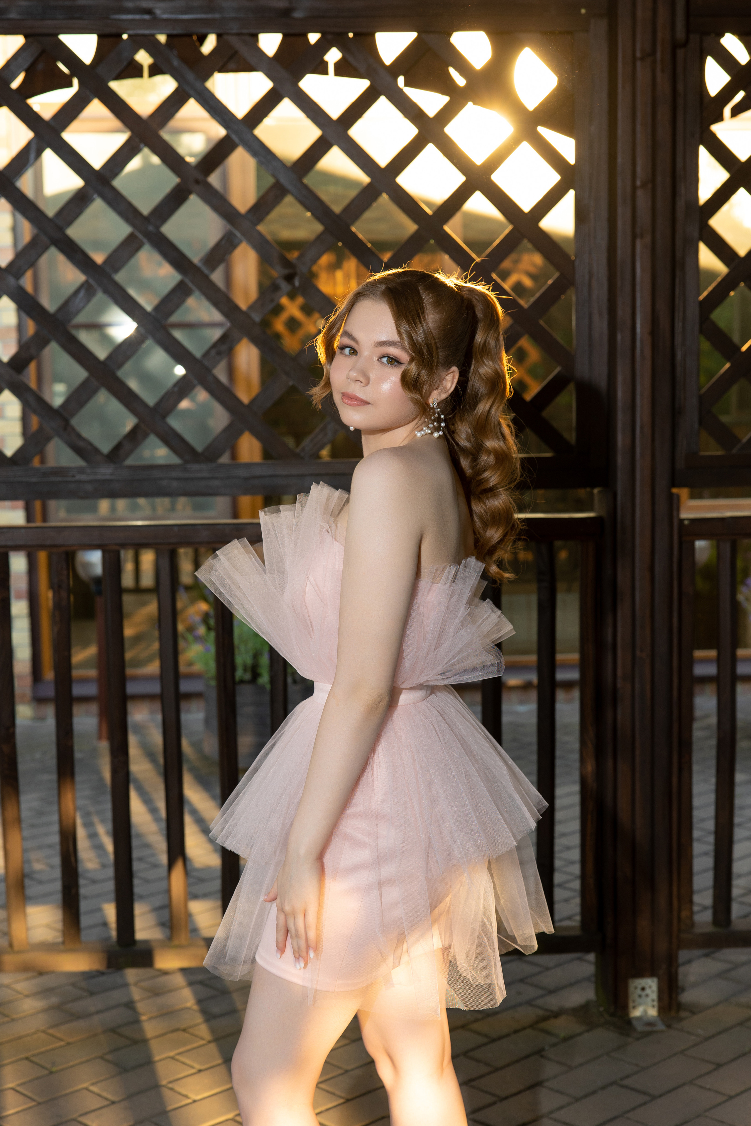 Школьный выпускной. Видеосьемка, фотосьемка свадеб, юбилеев, утренников в Краснодарском кр