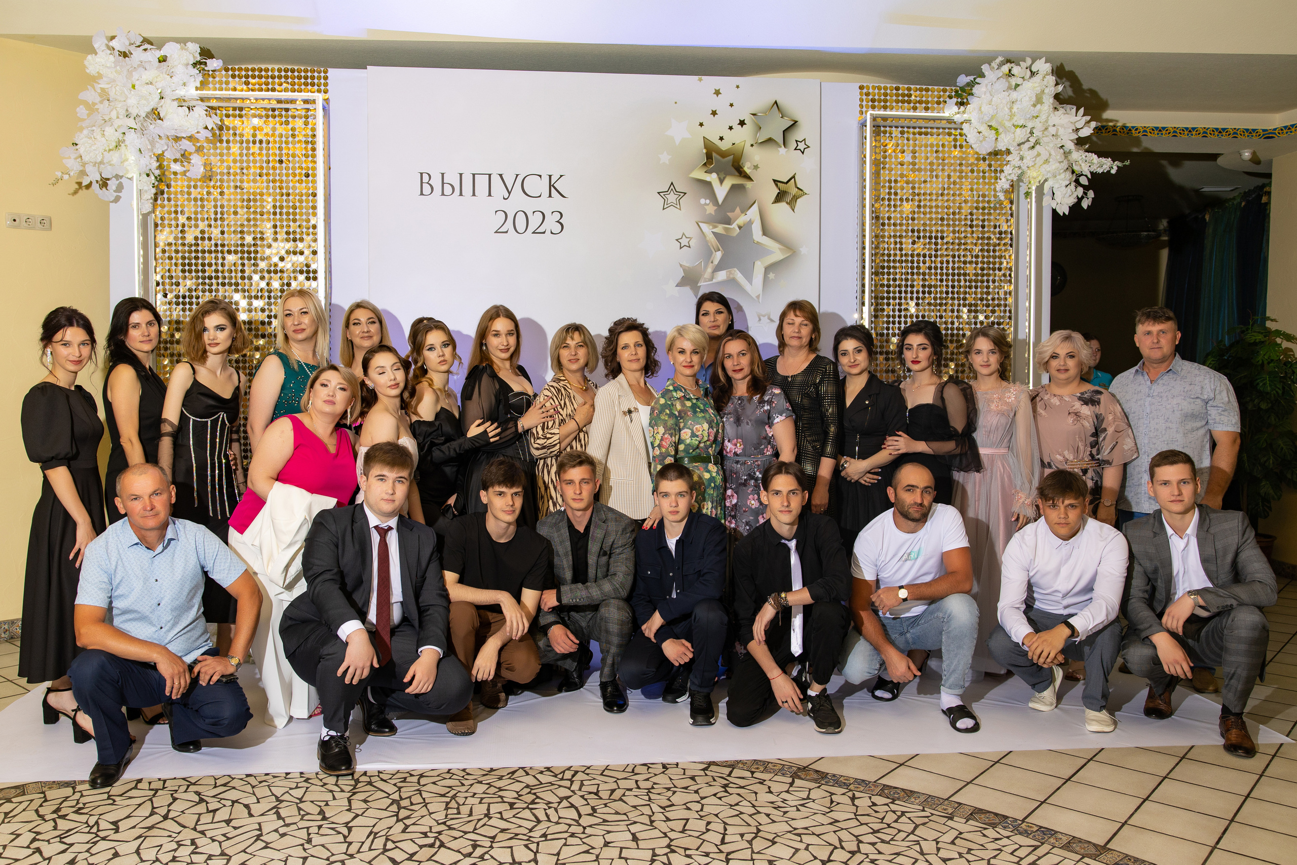 Школьный выпускной. Видеосьемка, фотосьемка свадеб, юбилеев, утренников в Краснодарском кр