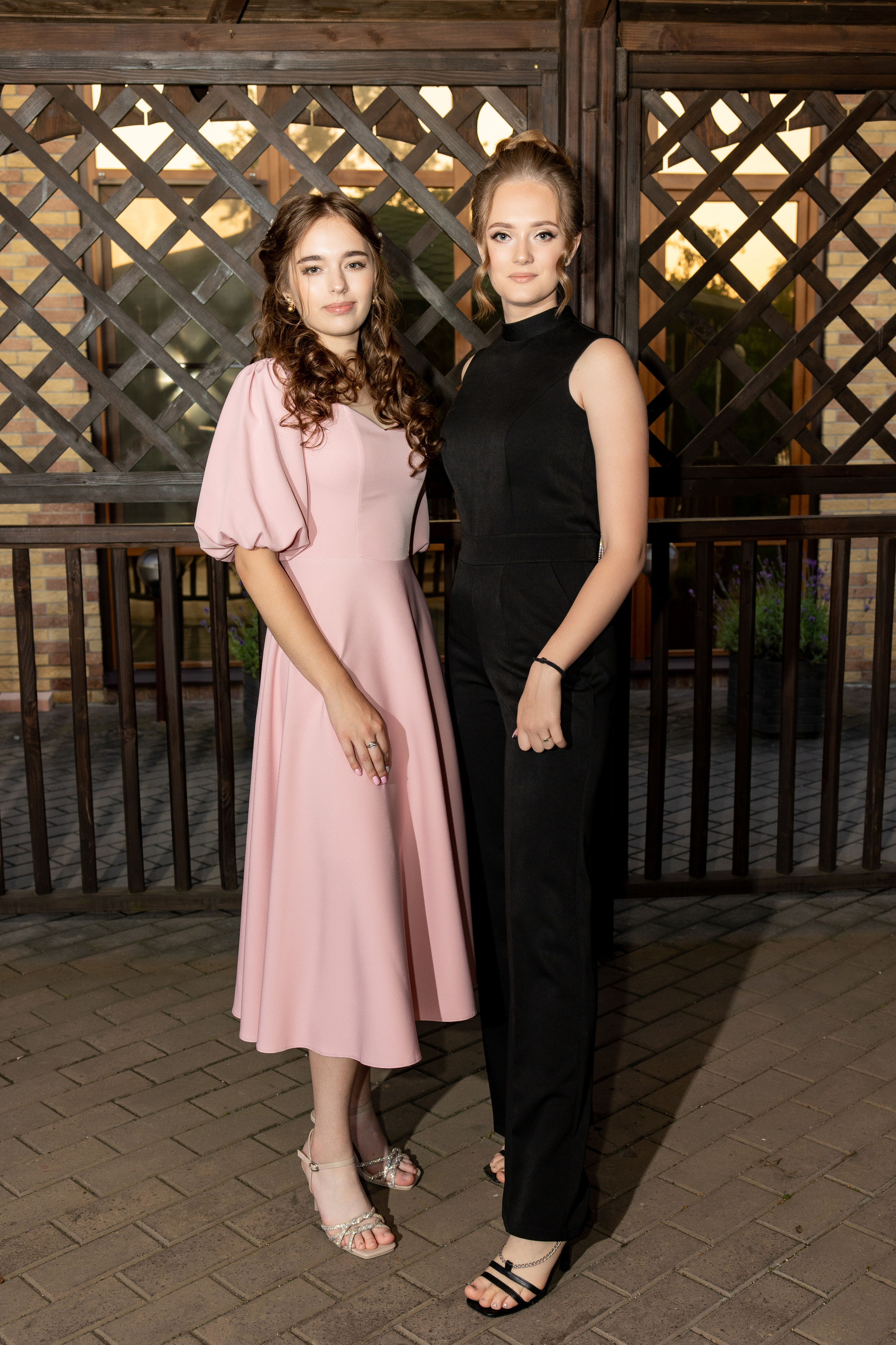 Школьный выпускной. Видеосьемка, фотосьемка свадеб, юбилеев, утренников в Краснодарском кр