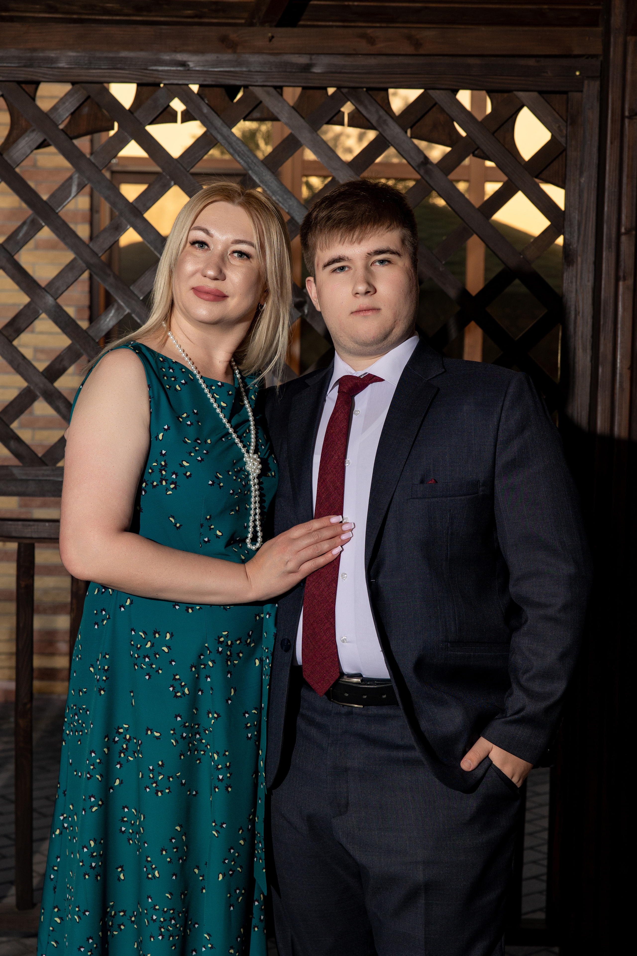 Школьный выпускной. Видеосьемка, фотосьемка свадеб, юбилеев, утренников в Краснодарском кр