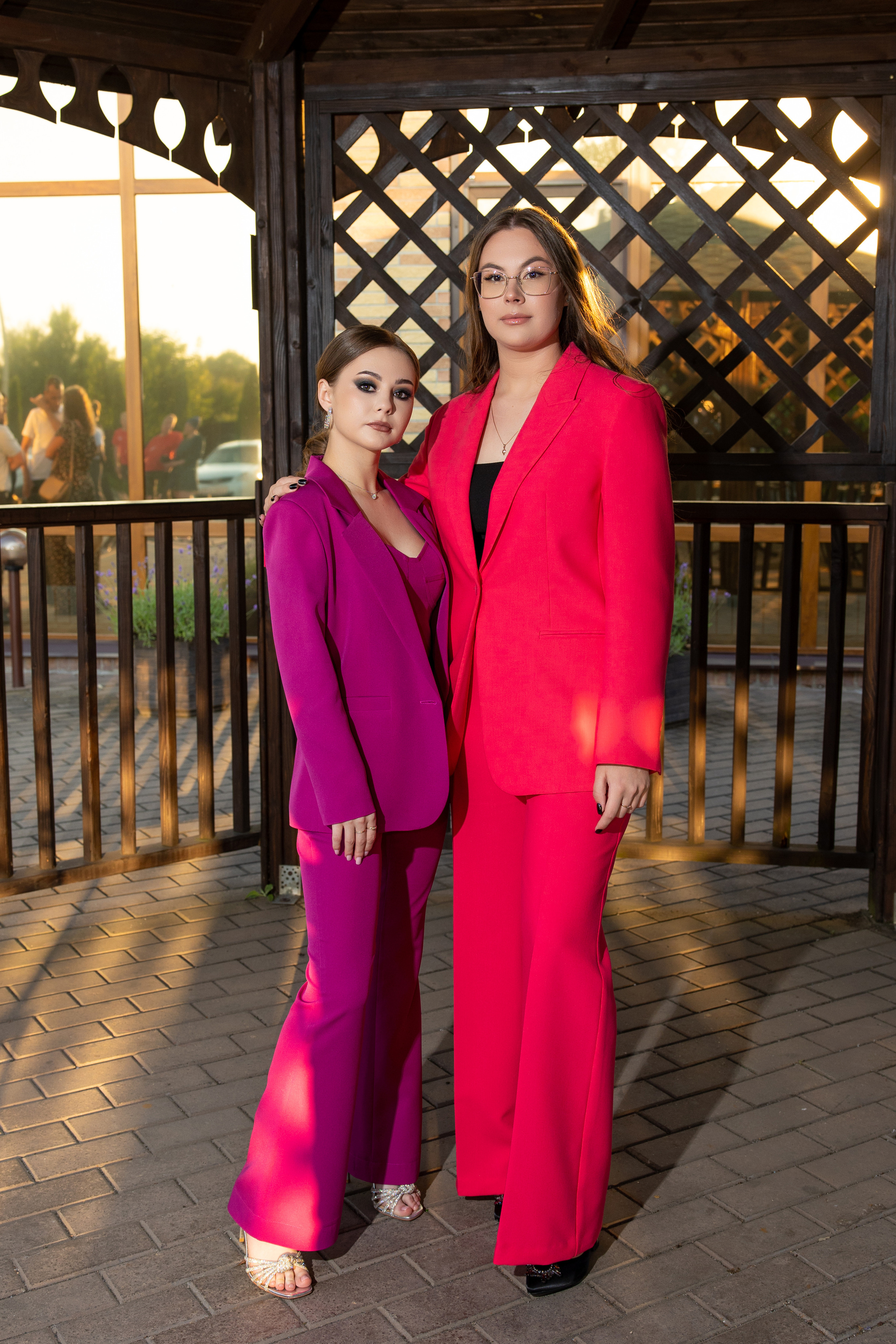 Школьный выпускной. Видеосьемка, фотосьемка свадеб, юбилеев, утренников в Краснодарском кр