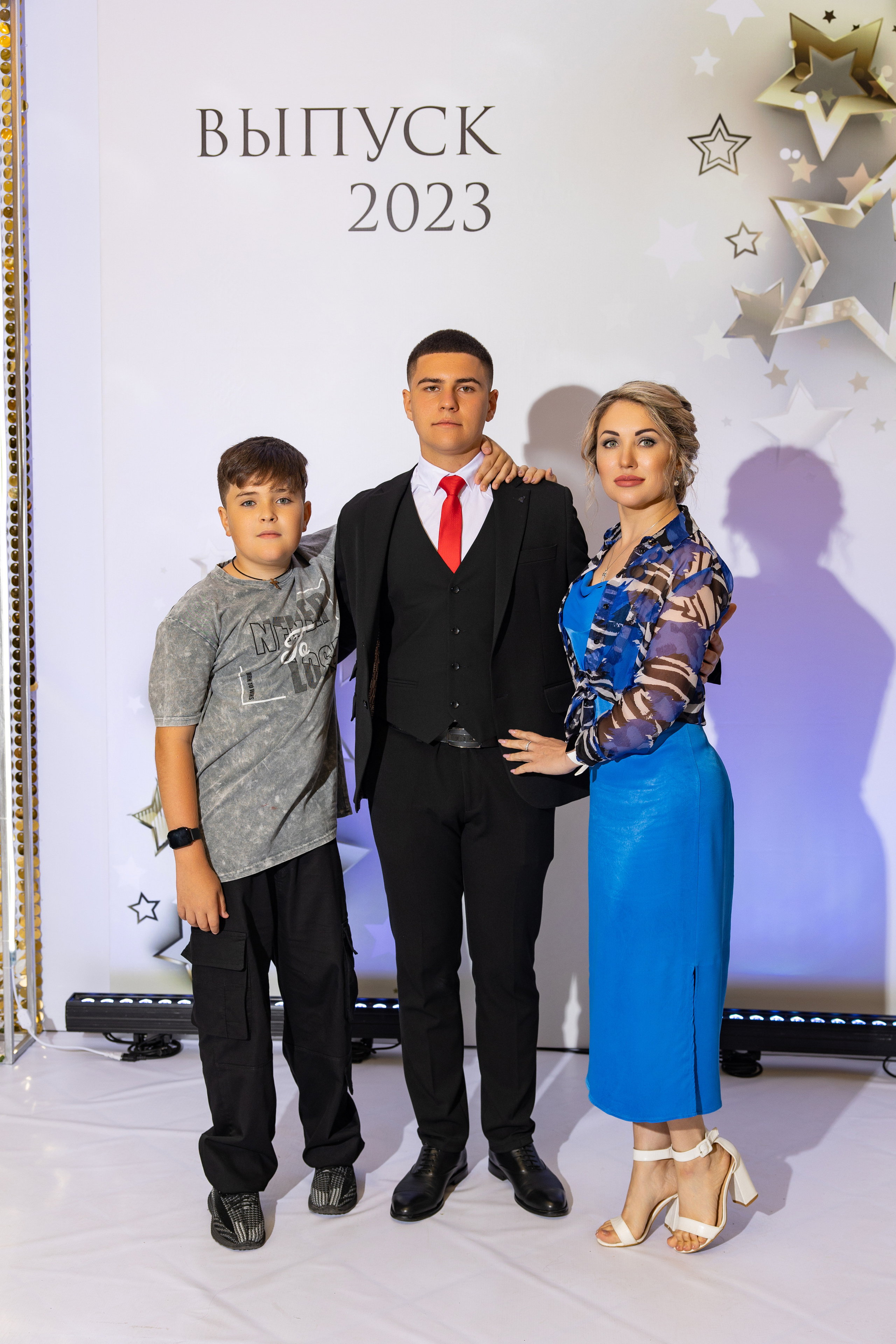 Школьный выпускной. Видеосьемка, фотосьемка свадеб, юбилеев, утренников в Краснодарском кр