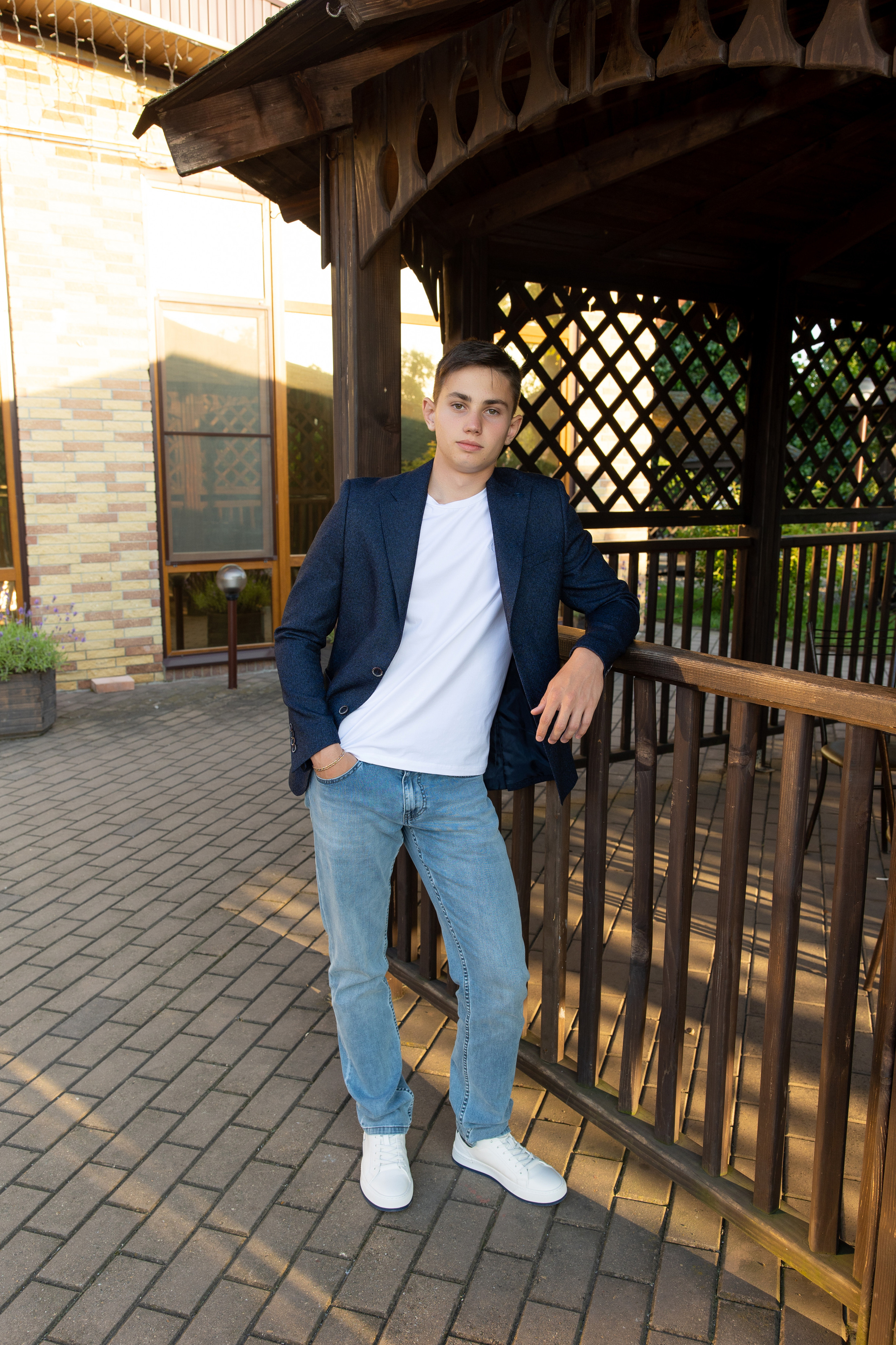 Школьный выпускной. Видеосьемка, фотосьемка свадеб, юбилеев, утренников в Краснодарском кр