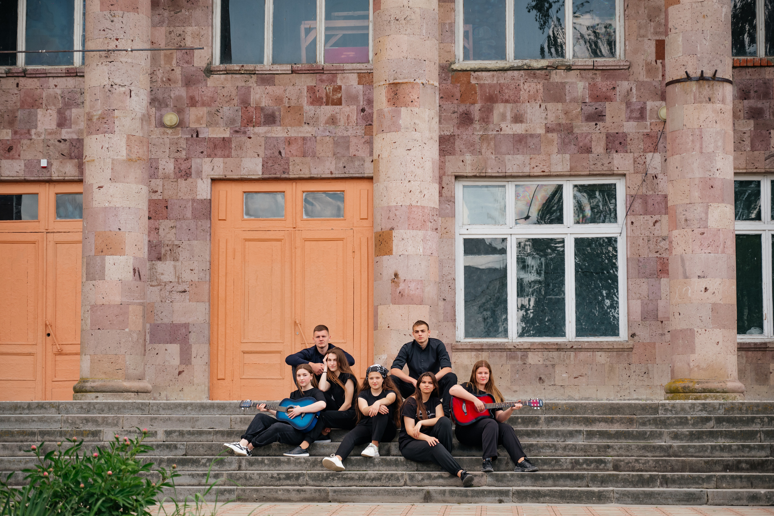 Школа п. Натырбово. Видеосьемка, фотосьемка свадеб, юбилеев, утренников в Краснодарском кр