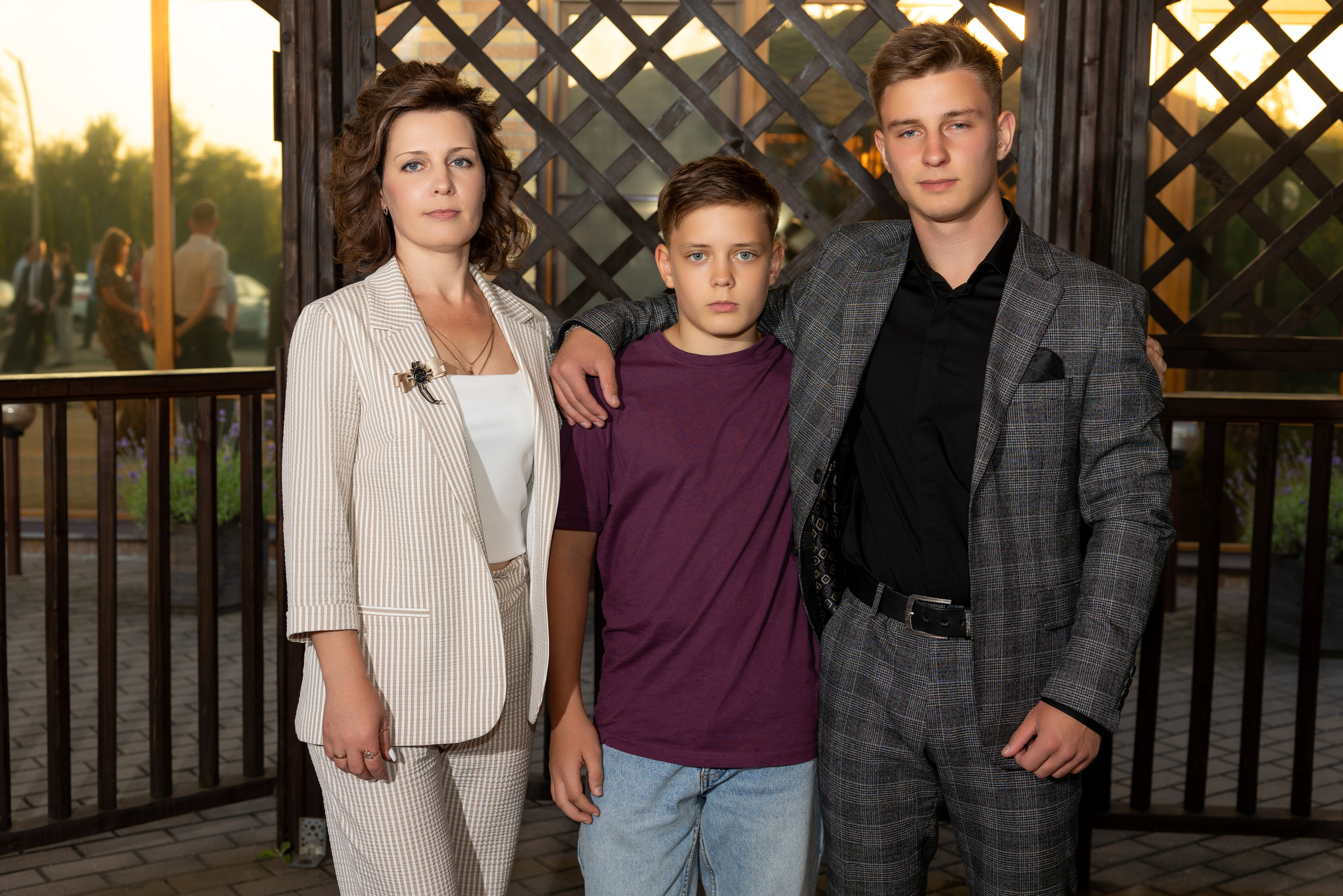 Школьный выпускной. Видеосьемка, фотосьемка свадеб, юбилеев, утренников в Краснодарском кр