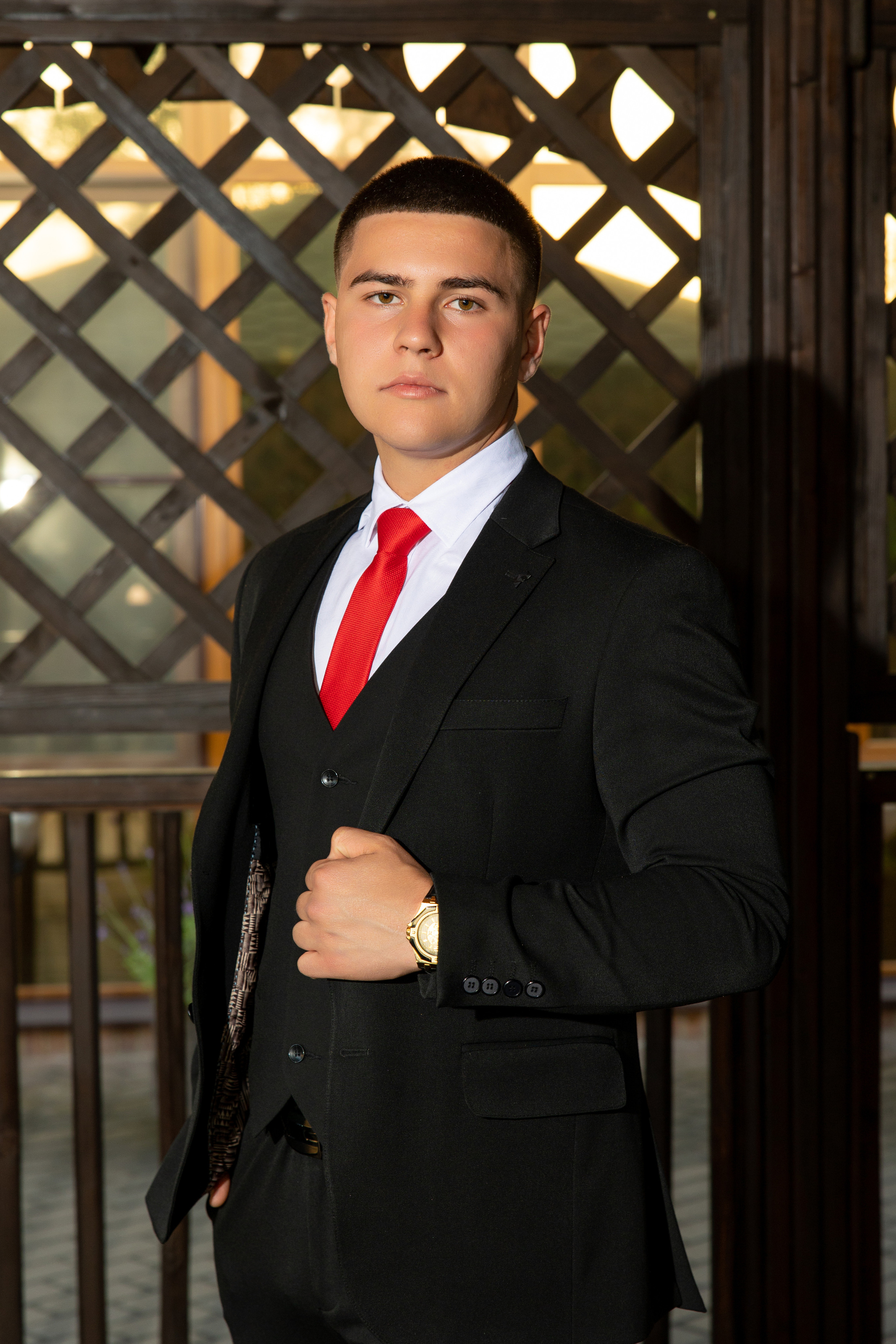 Школьный выпускной. Видеосьемка, фотосьемка свадеб, юбилеев, утренников в Краснодарском кр