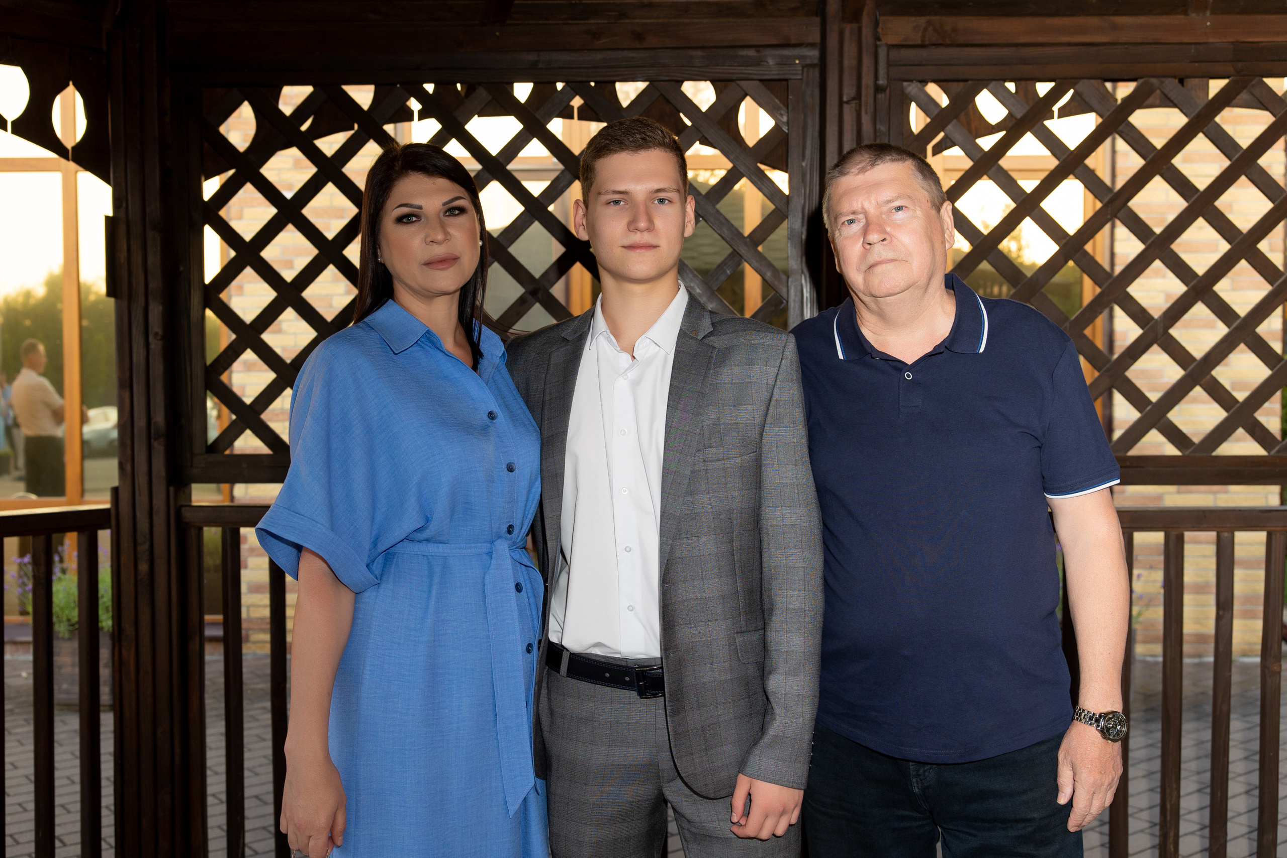 Школьный выпускной. Видеосьемка, фотосьемка свадеб, юбилеев, утренников в Краснодарском кр