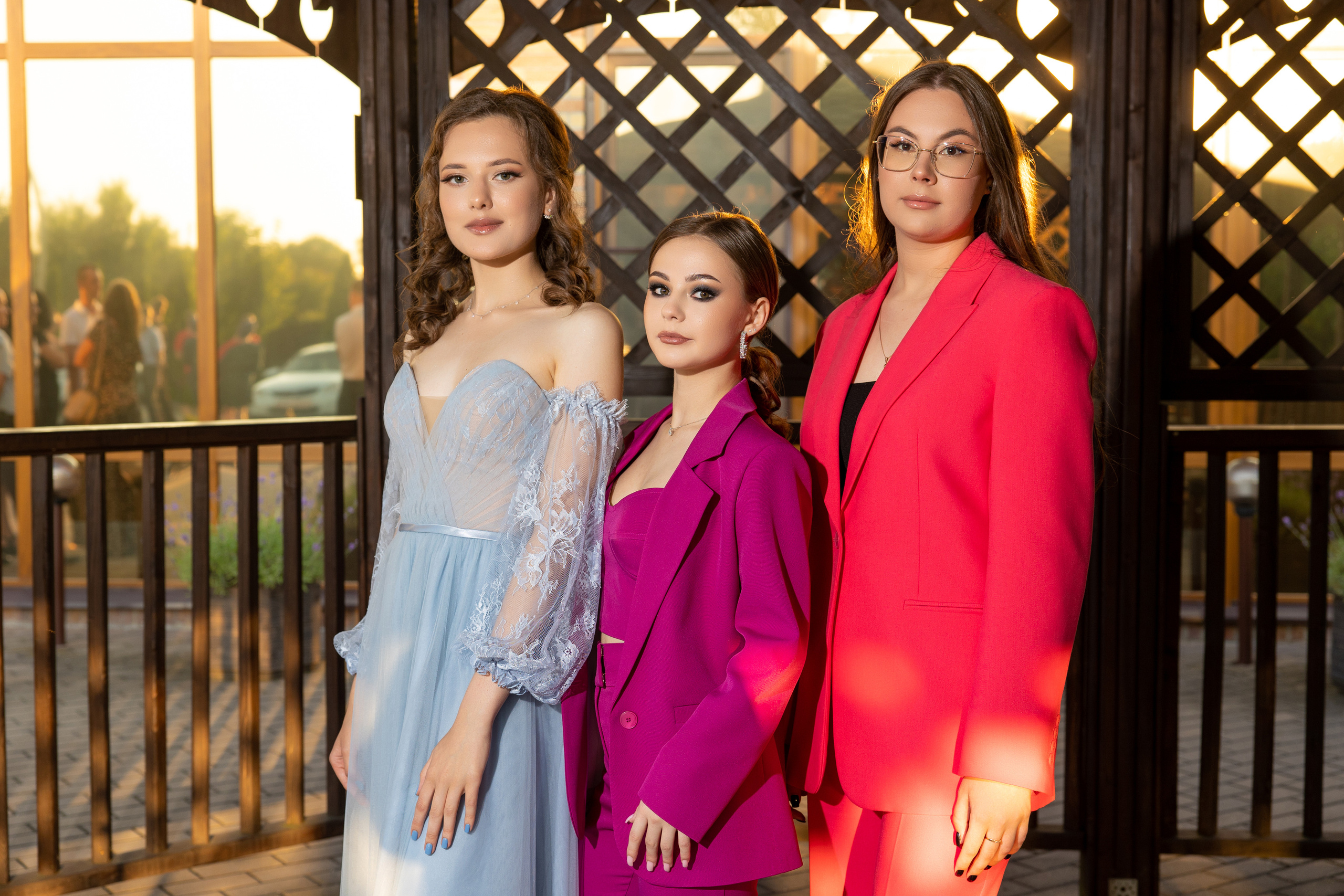 Школьный выпускной. Видеосьемка, фотосьемка свадеб, юбилеев, утренников в Краснодарском кр